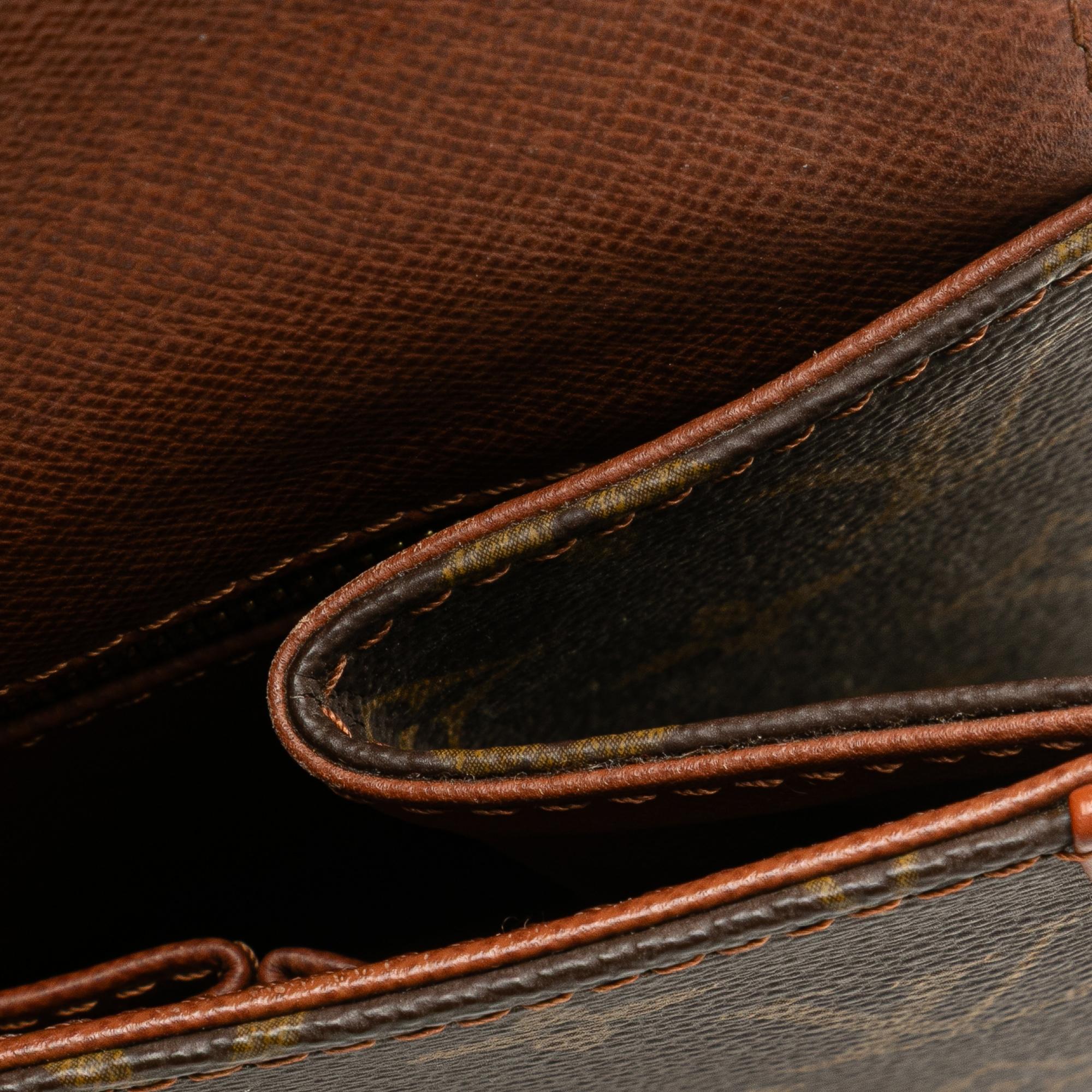 Louis Vuitton Monogram Pochette Dame GM