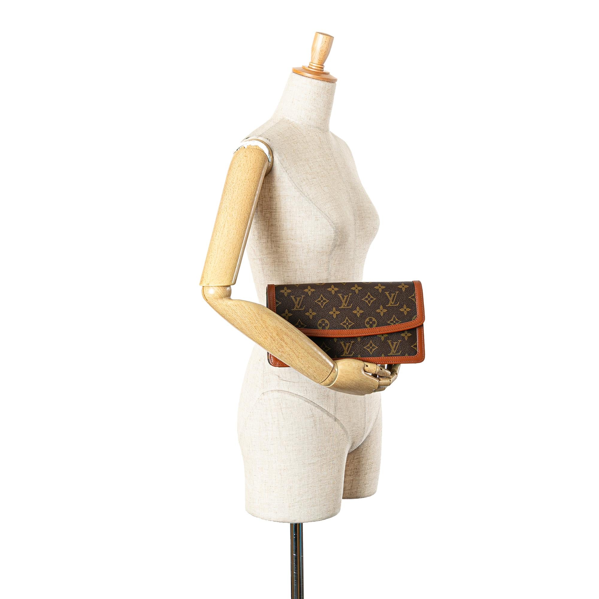 Louis Vuitton Monogram Pochette Dame PM