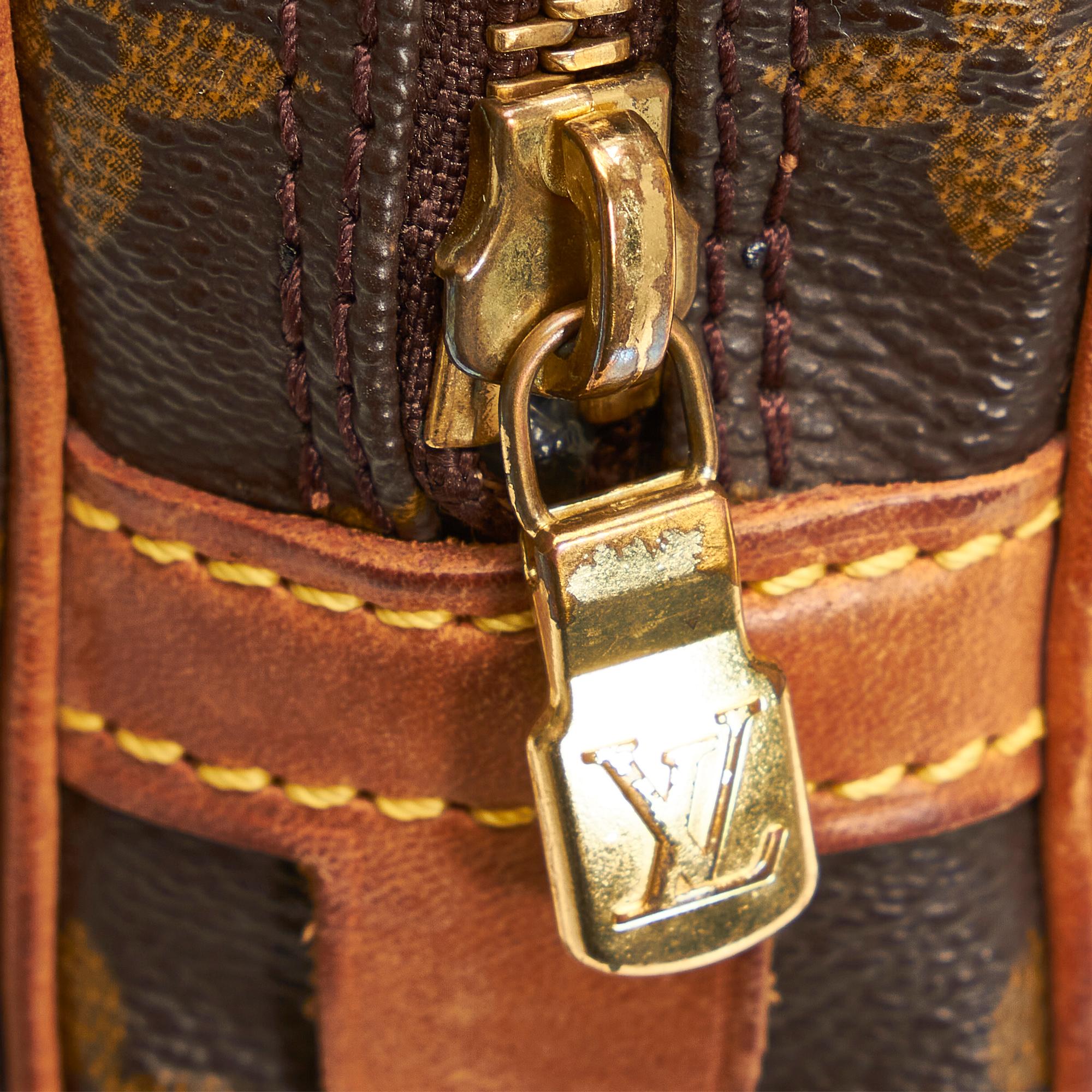 Louis Vuitton Monogram Pochette Marly Bandouliere (SHG-cs8aH8)