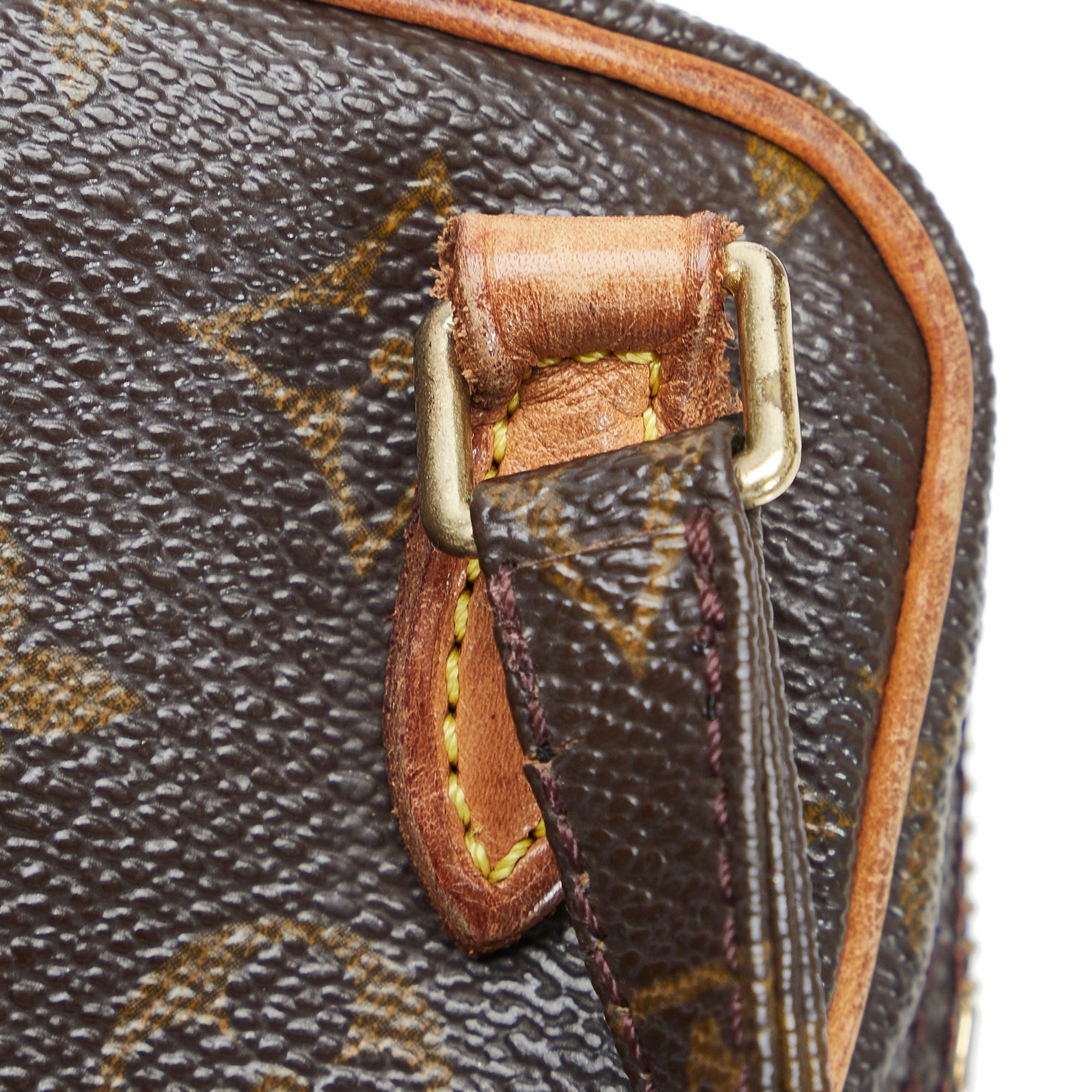 Louis Vuitton Monogram Pochette Marly Bandouliere (SHG-aZRvbS)