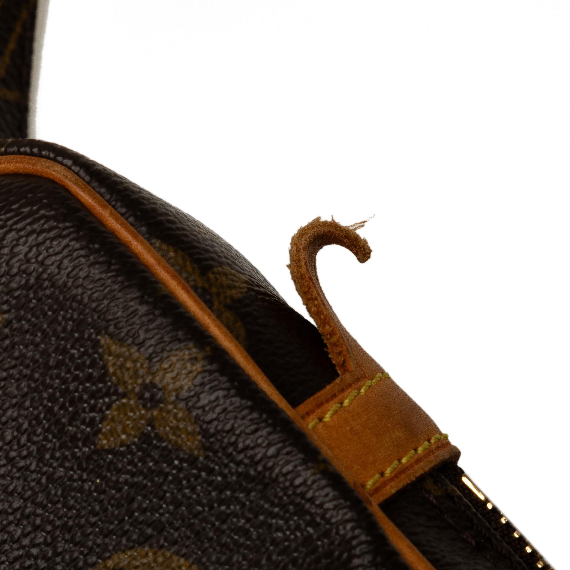 Louis Vuitton Monogram Pochette Marly Bandouliere (SHG-PJWALs)
