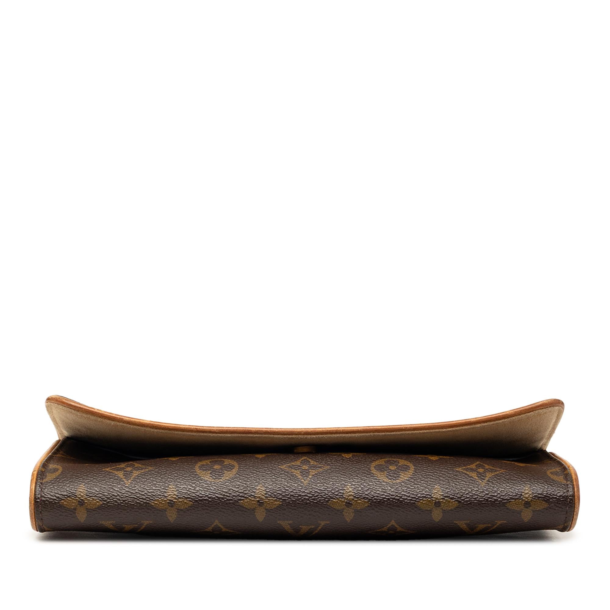 Louis Vuitton Monogram Pochette Twin GM