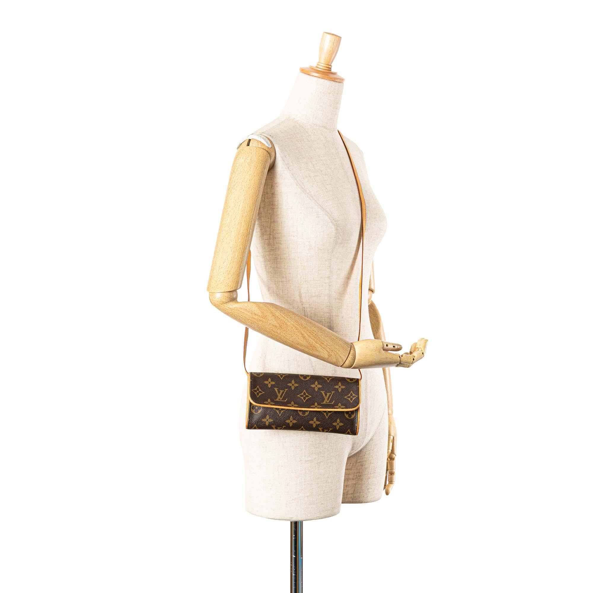 Louis Vuitton Monogram Pochette Twin PM