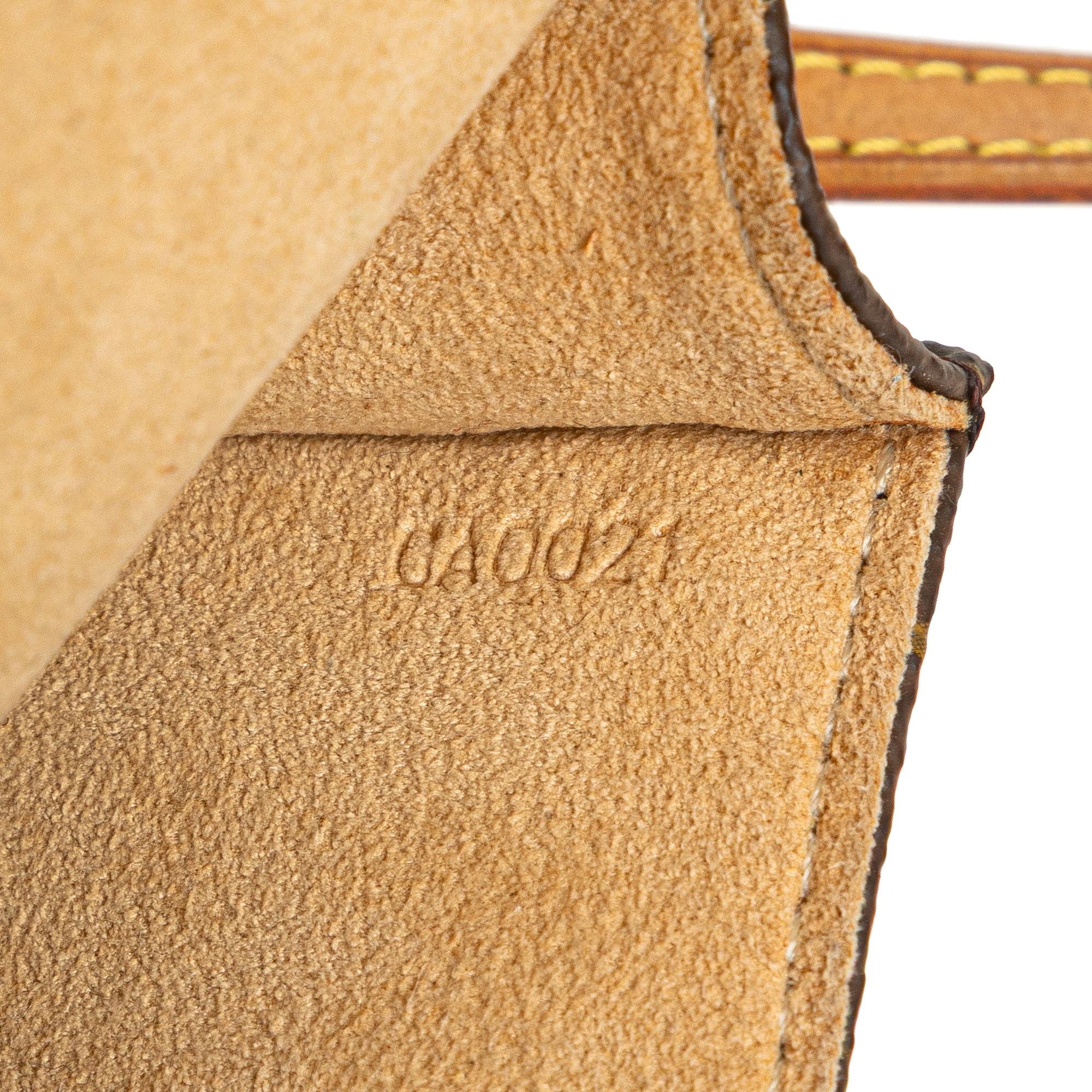 Louis Vuitton Monogram Pochette Twin PM