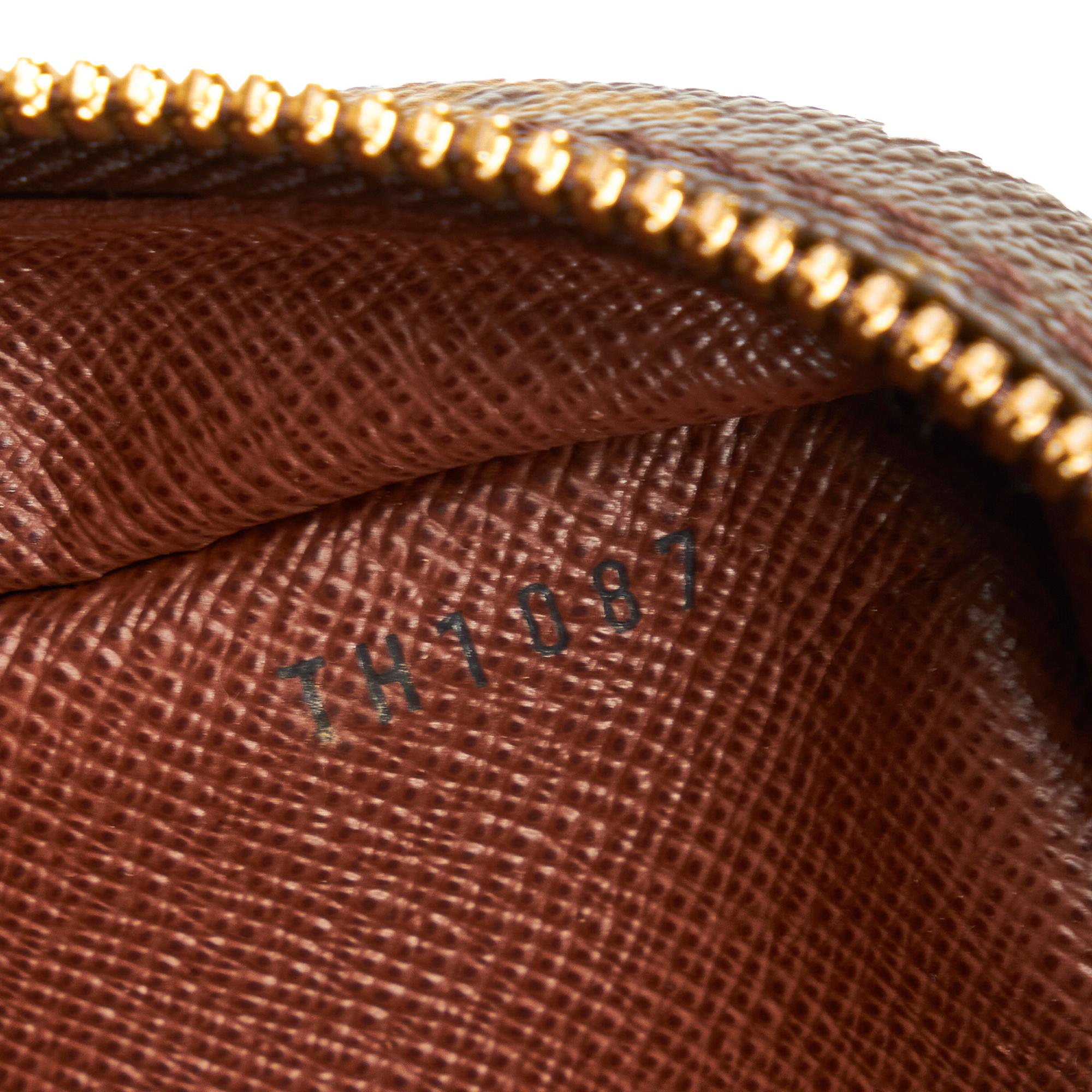 Louis Vuitton Monogram Porte Documents Voyage (SHG-TnXgZQ)