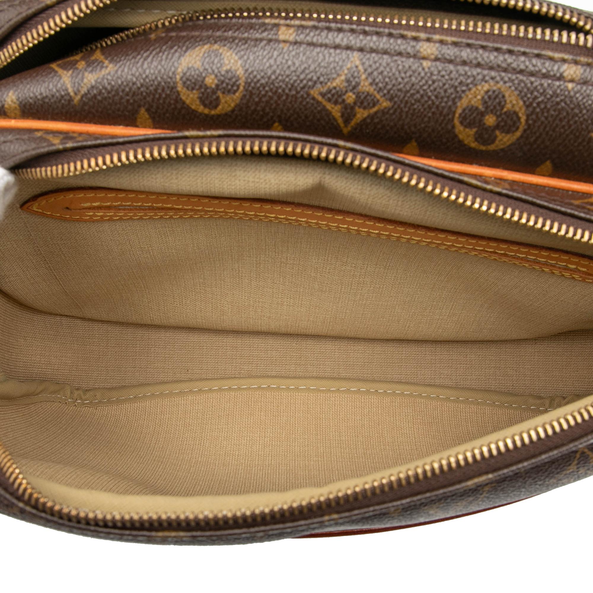 Louis Vuitton Monogram Reporter PM
