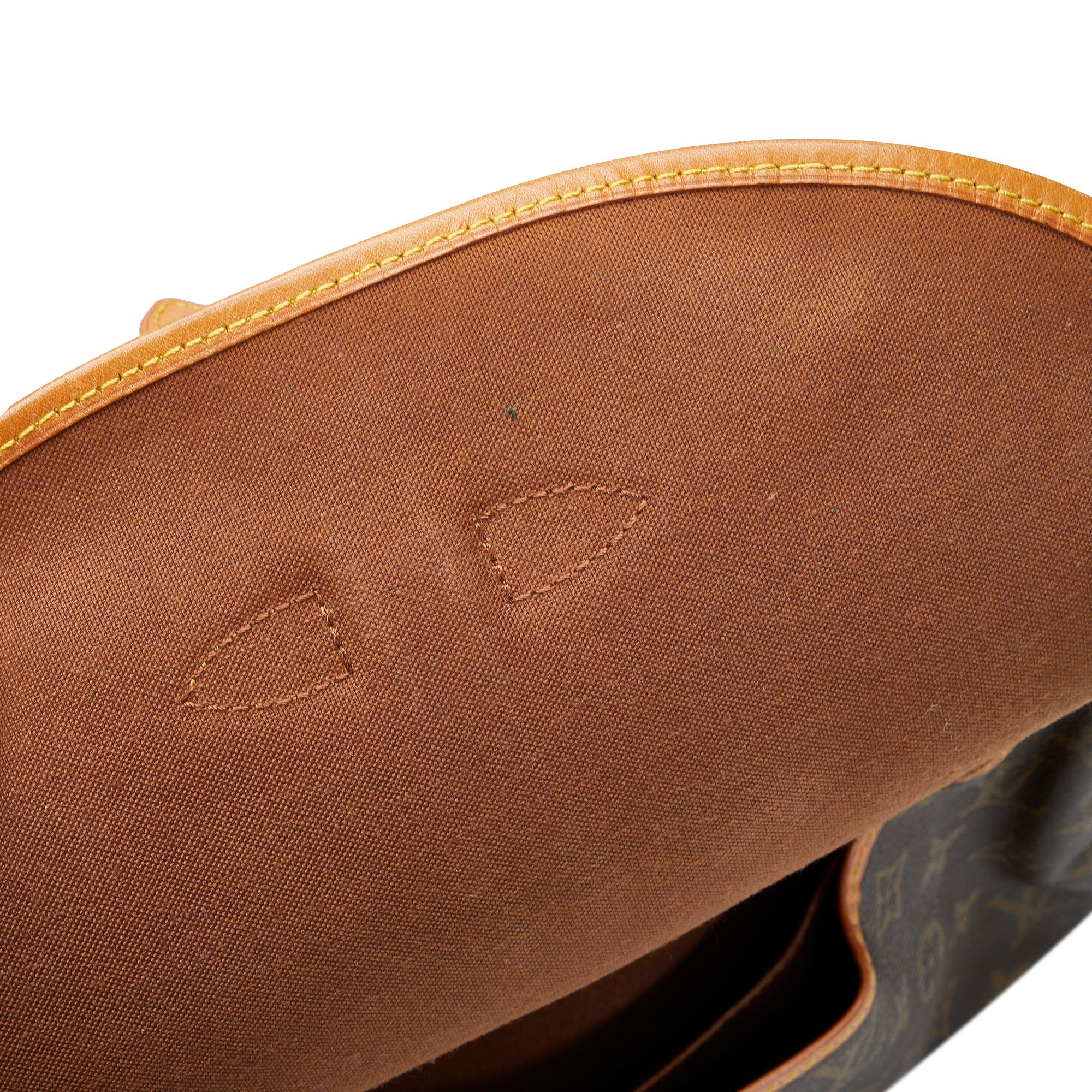 Louis Vuitton Monogram Saumur 30 (SHG-UjVfcT)