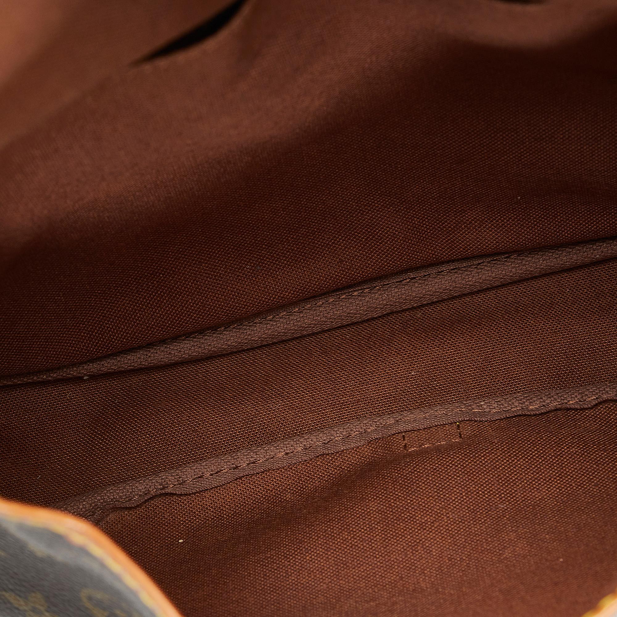 Louis Vuitton Monogram Saumur 30 (SHG-UjVfcT)