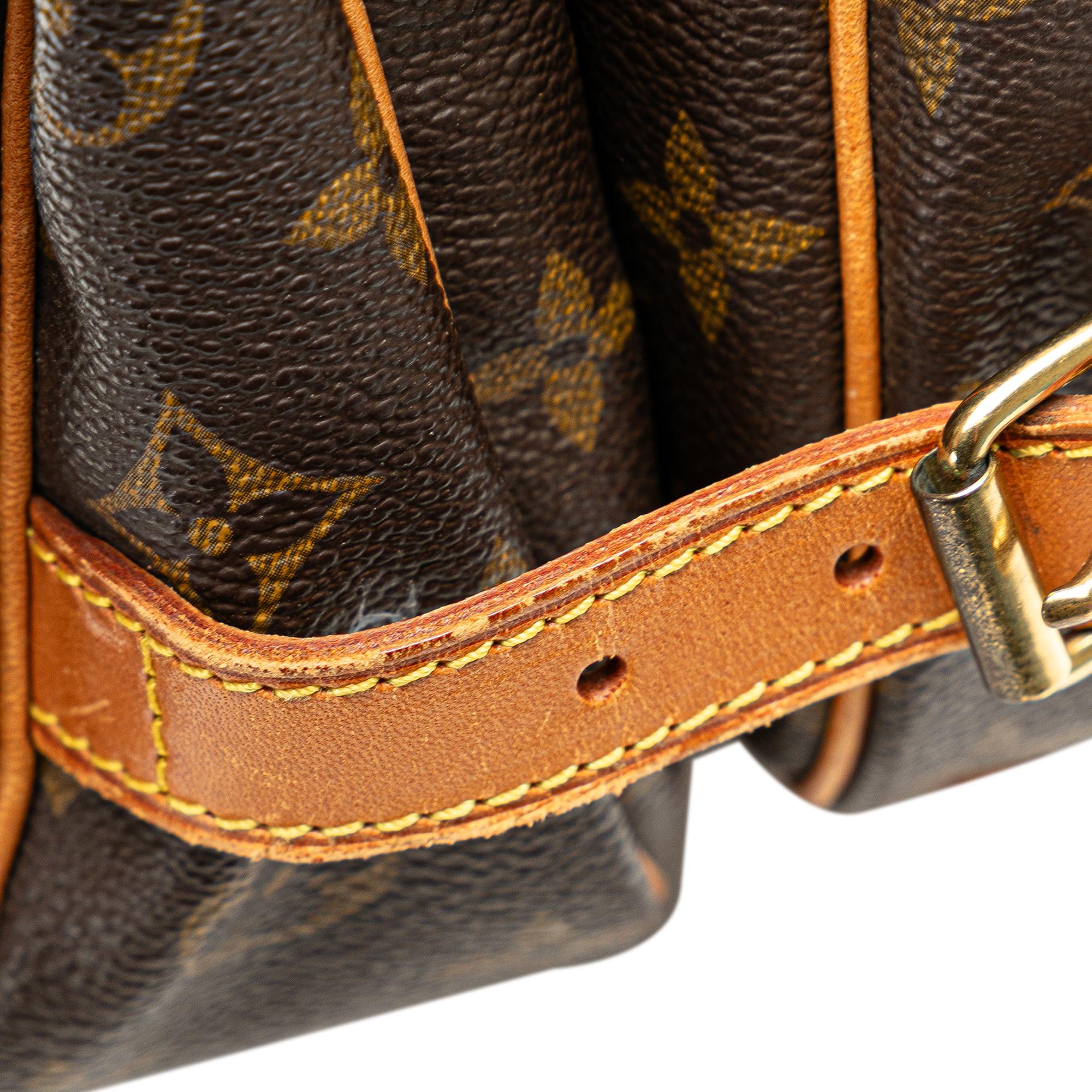 Louis Vuitton Monogram Saumur 30 (SHG-c59mCa)