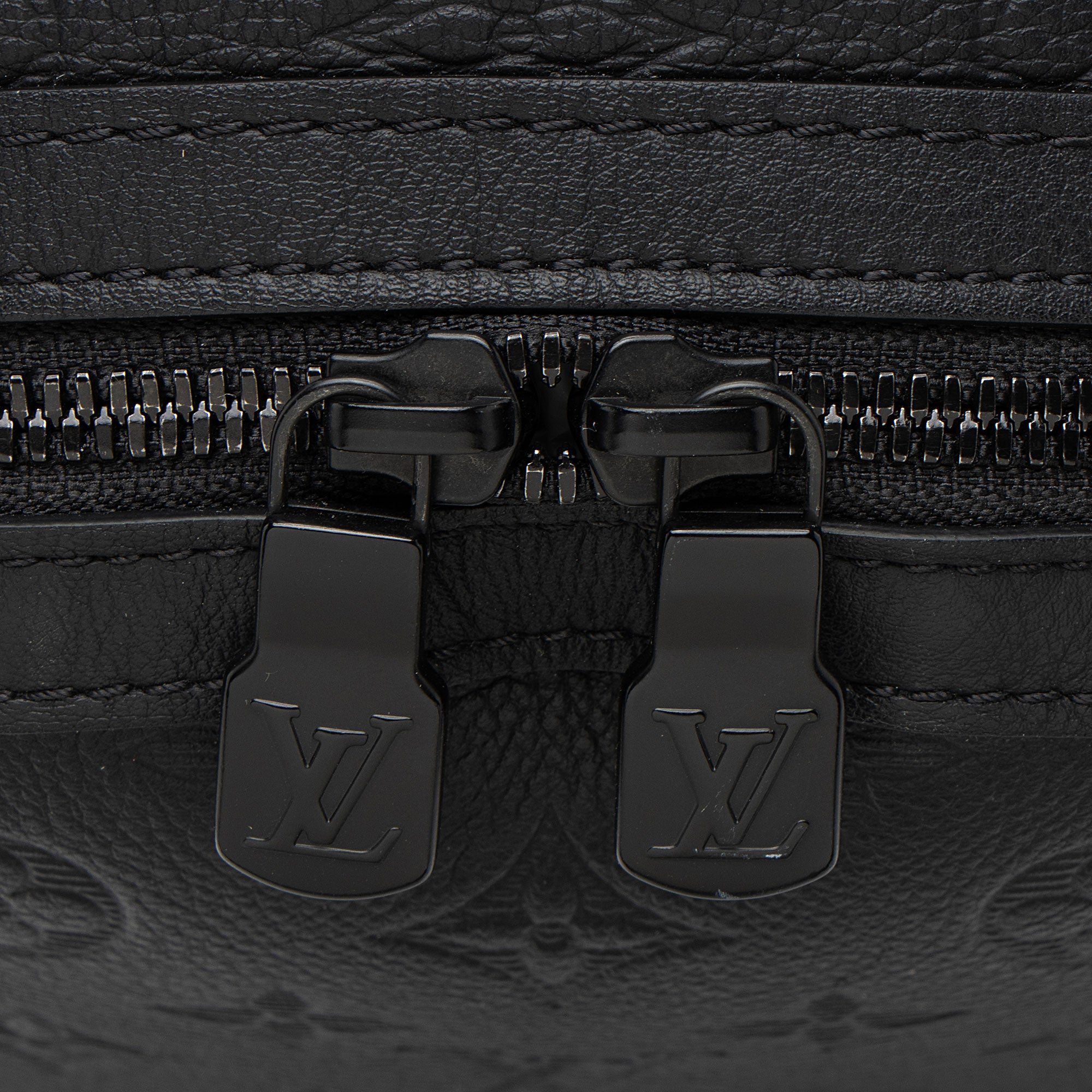 Louis Vuitton Monogram Shadow Discovery PM Backpack (SHF-mUZI8A)