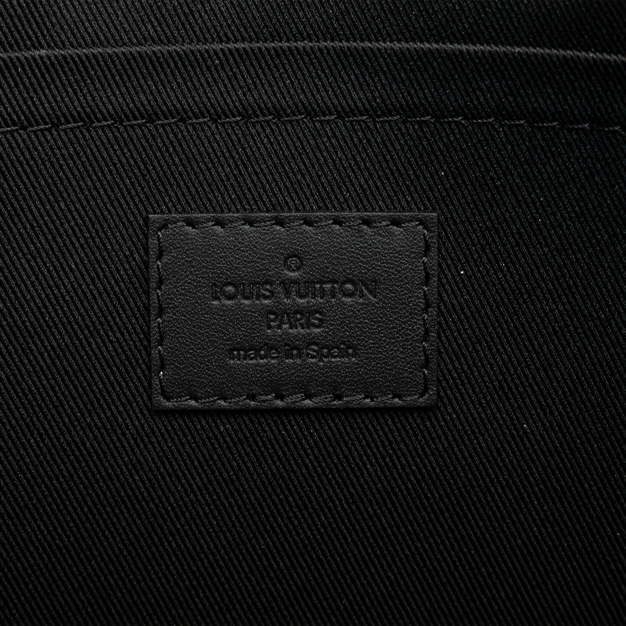 Louis Vuitton Monogram Shadow Discovery Pochette (SHG-pygLuW)