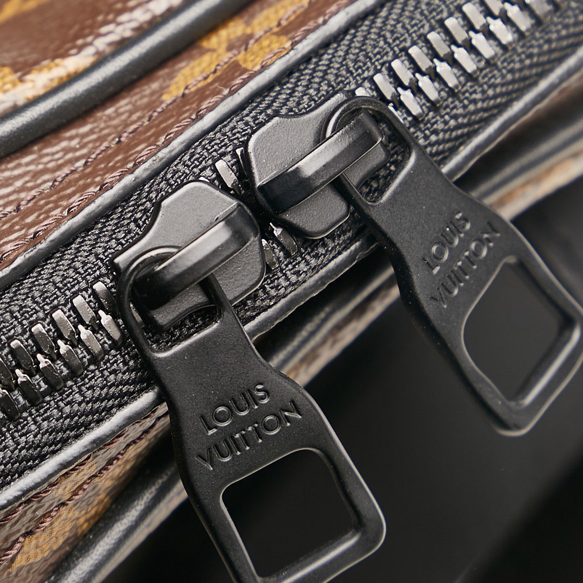 Louis Vuitton Monogram Solar Ray Utility Side Bag (SHG-36556)