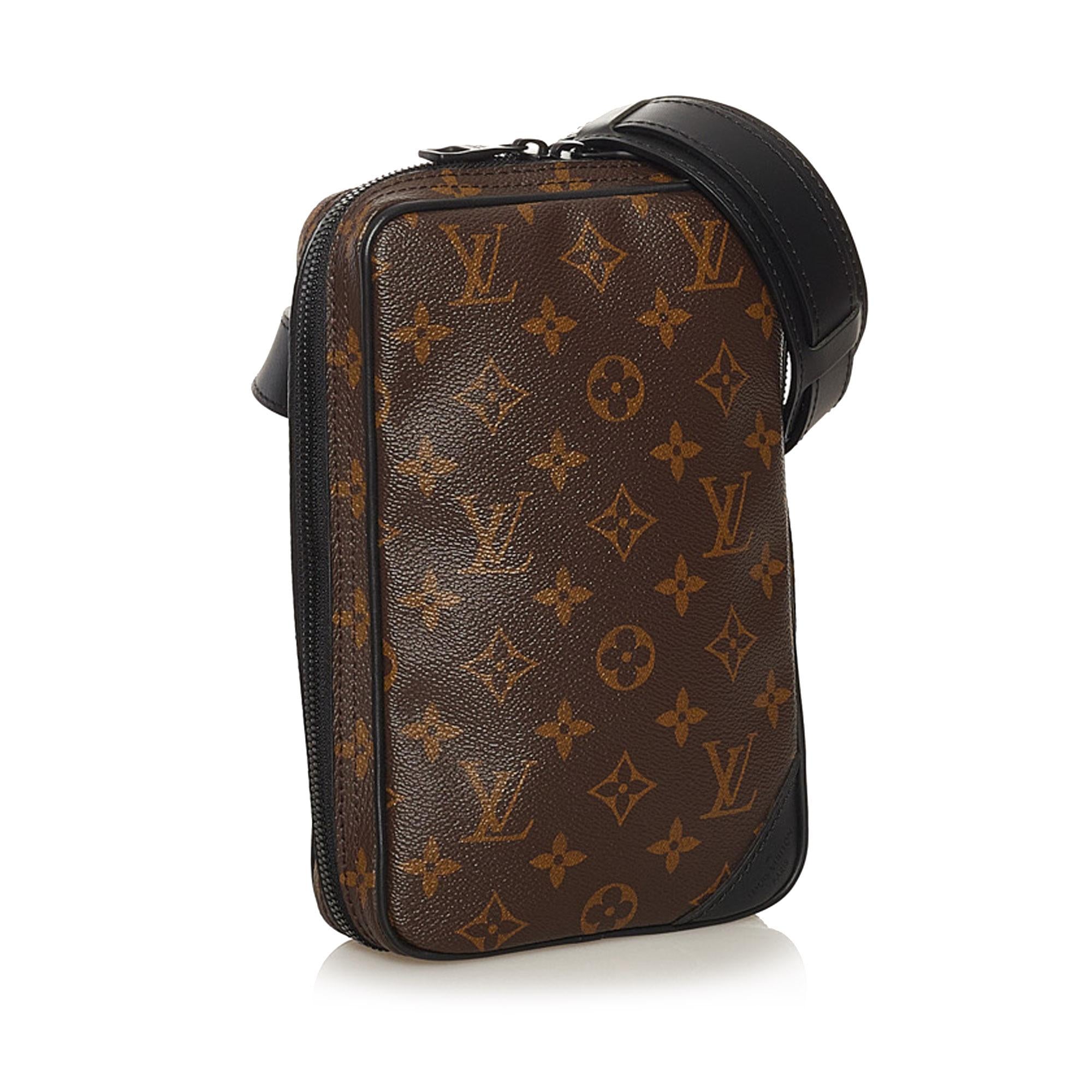 Louis Vuitton Monogram Solar Ray Utility Side Bag (SHG-36556)