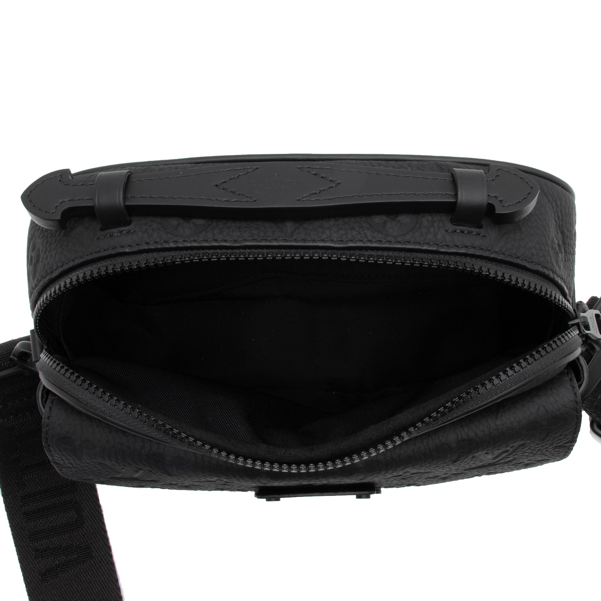 Louis Vuitton Monogram Taurillon Leather S Lock Messenger Bag (SHF-AzeZUq)