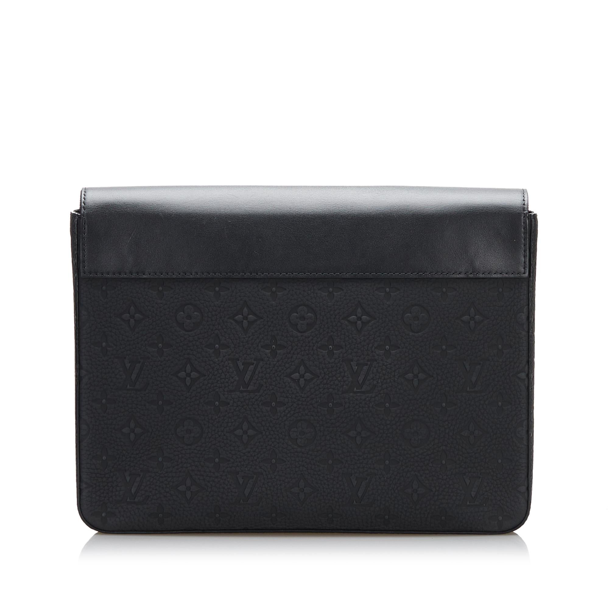 Louis Vuitton Monogram Taurillon Pochette Steamer (SHG-zdezb9)