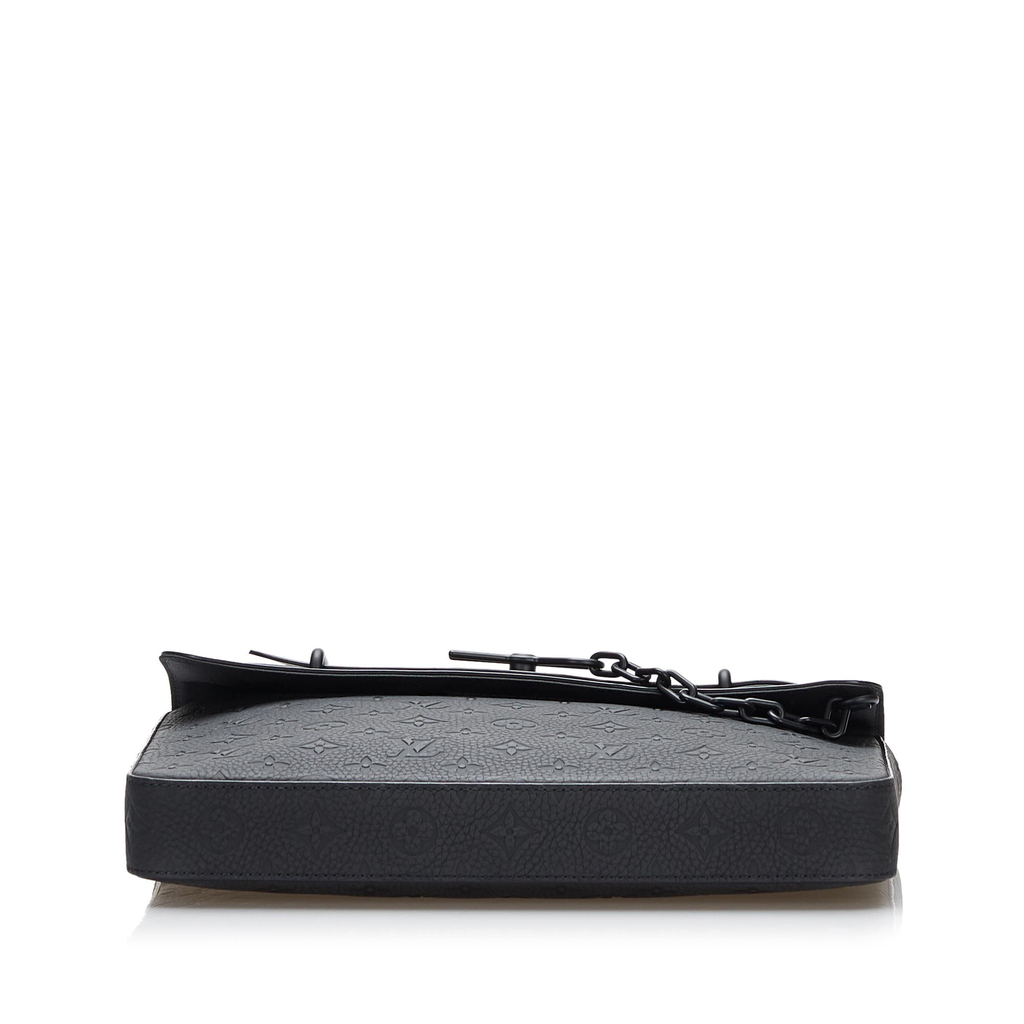 Louis Vuitton Monogram Taurillon Pochette Steamer (SHG-zdezb9)