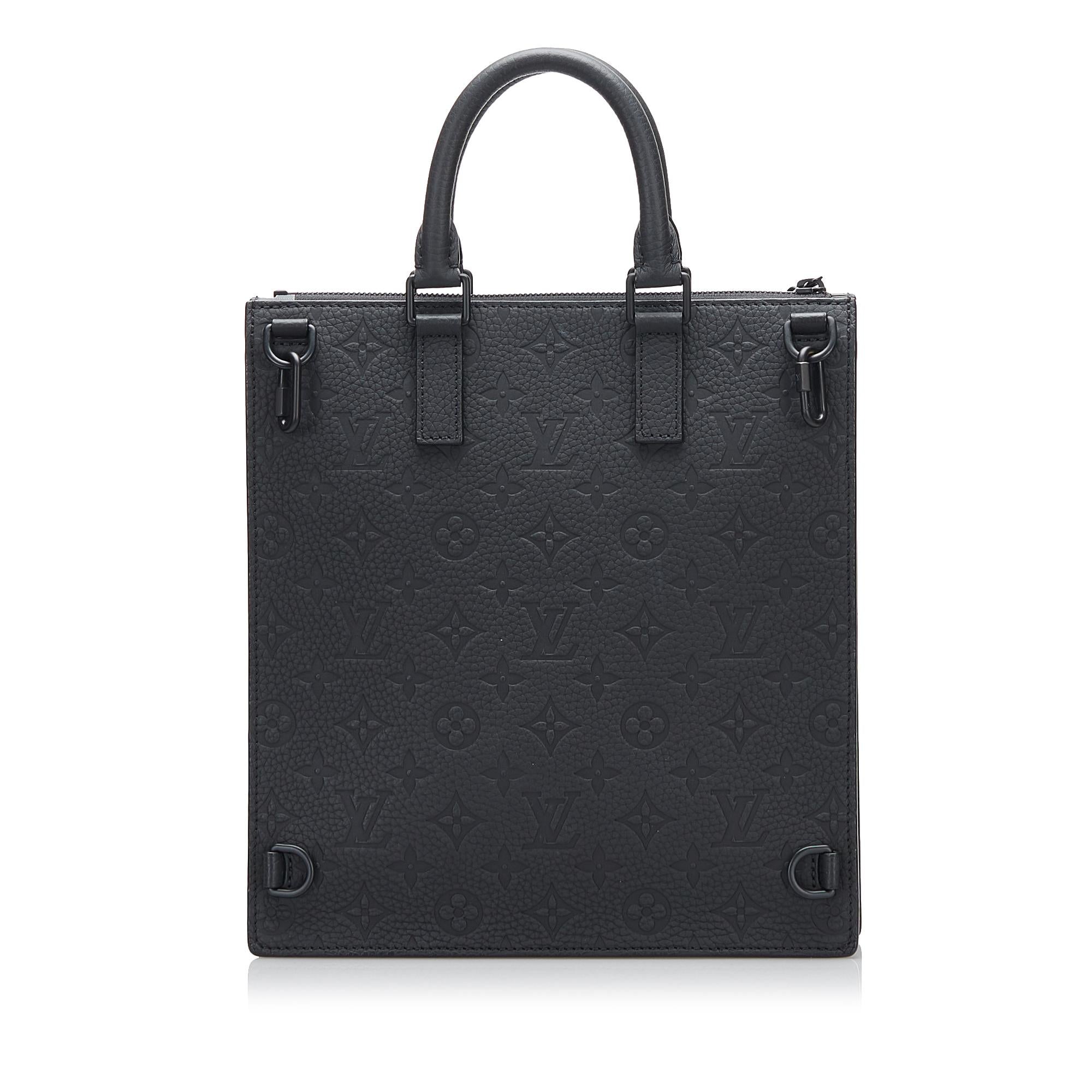 Louis Vuitton Monogram Taurillon Sac Plat (SHG-YouJrv)