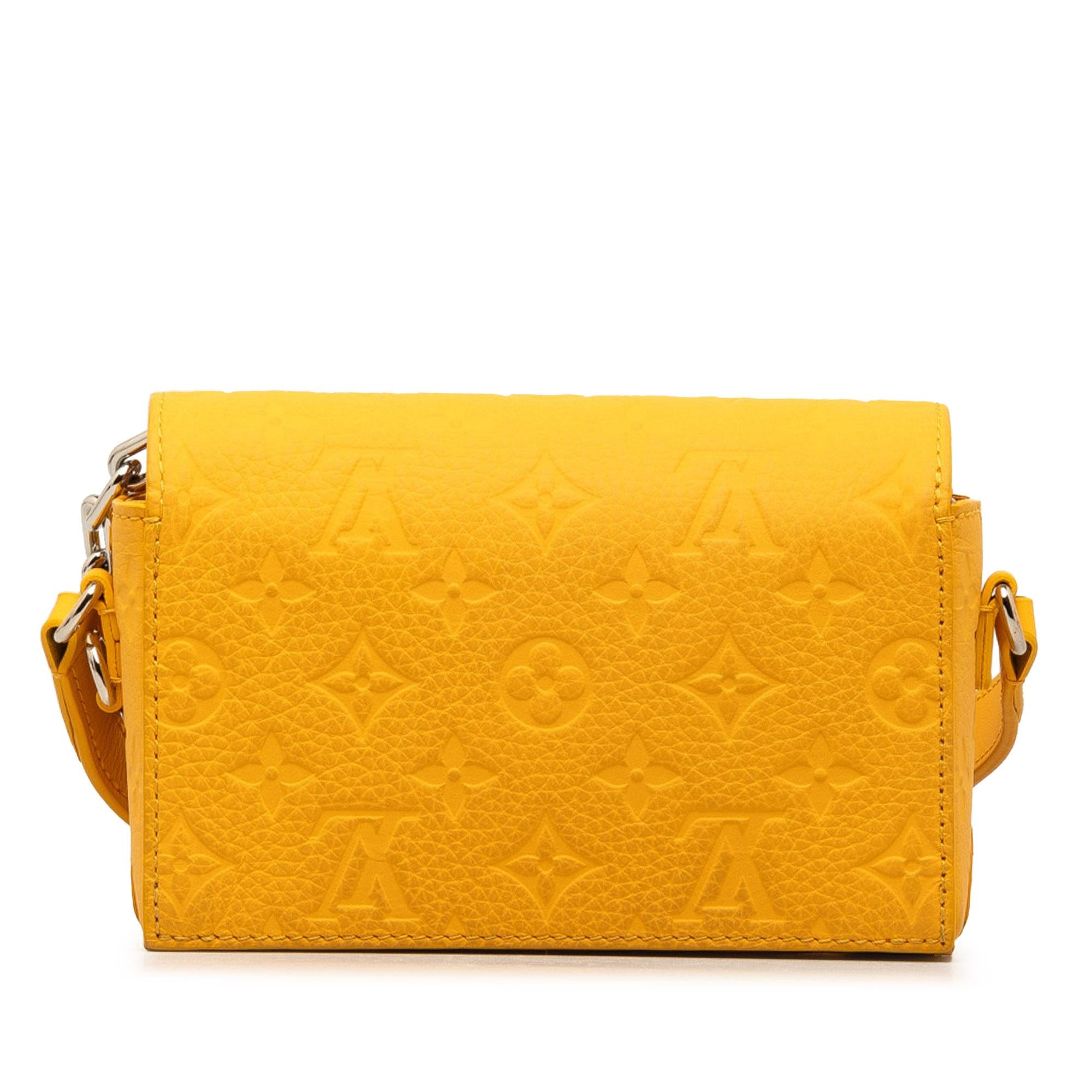 Louis Vuitton Monogram Taurillon Steamer Wearable Wallet (SHG-OwPBBF)