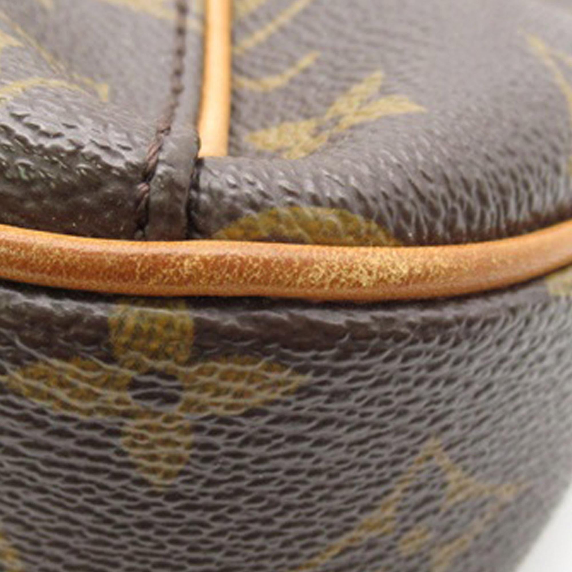 Louis Vuitton Monogram Thames PM (SHG-CjQWN4)