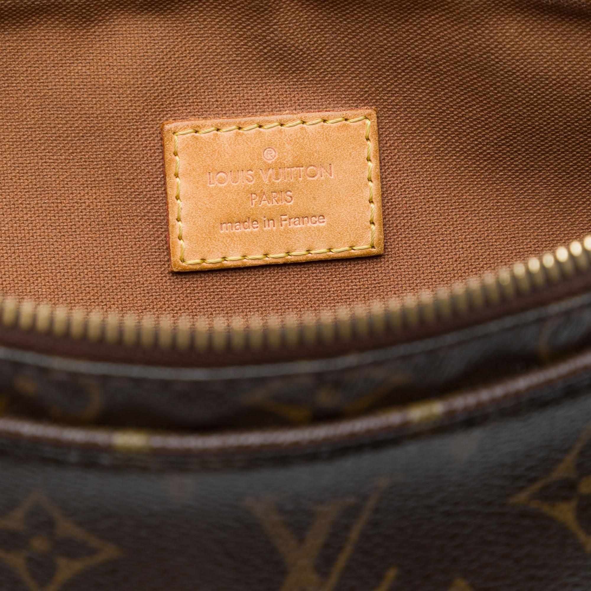 Louis Vuitton Monogram Trotteur Beaubourg
