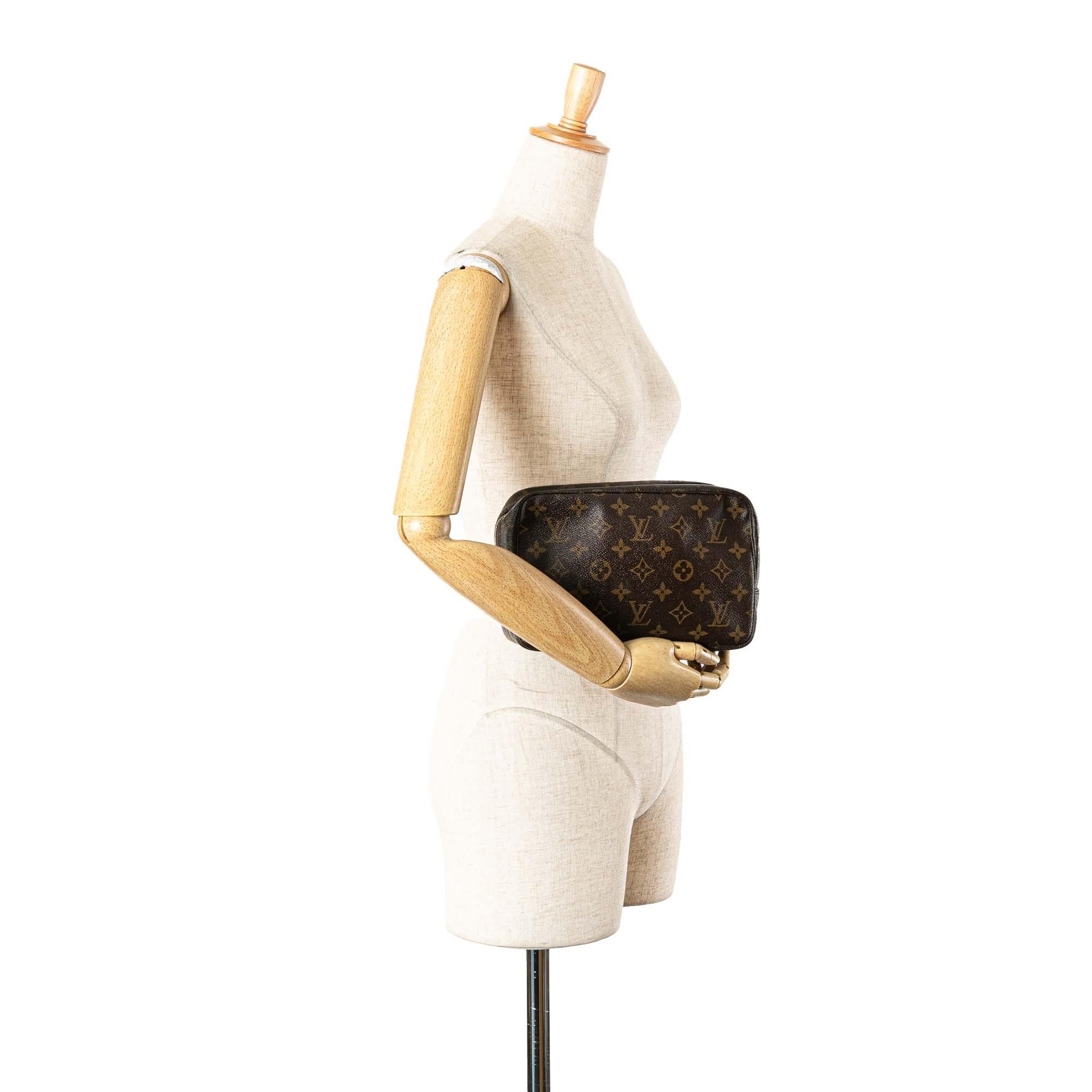 Louis Vuitton Monogram Trousse Toilette 23
