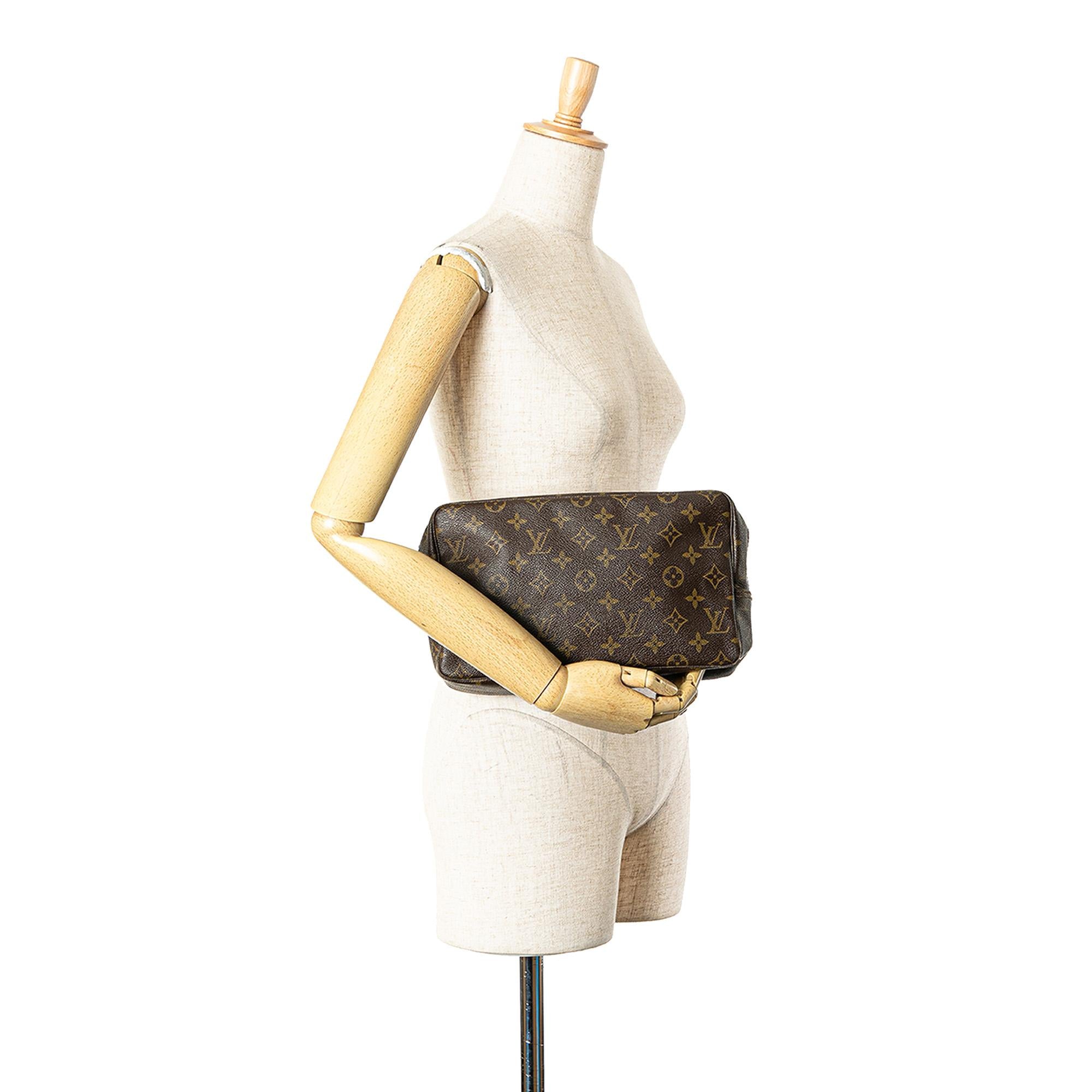 Louis Vuitton Monogram Trousse Toilette 28