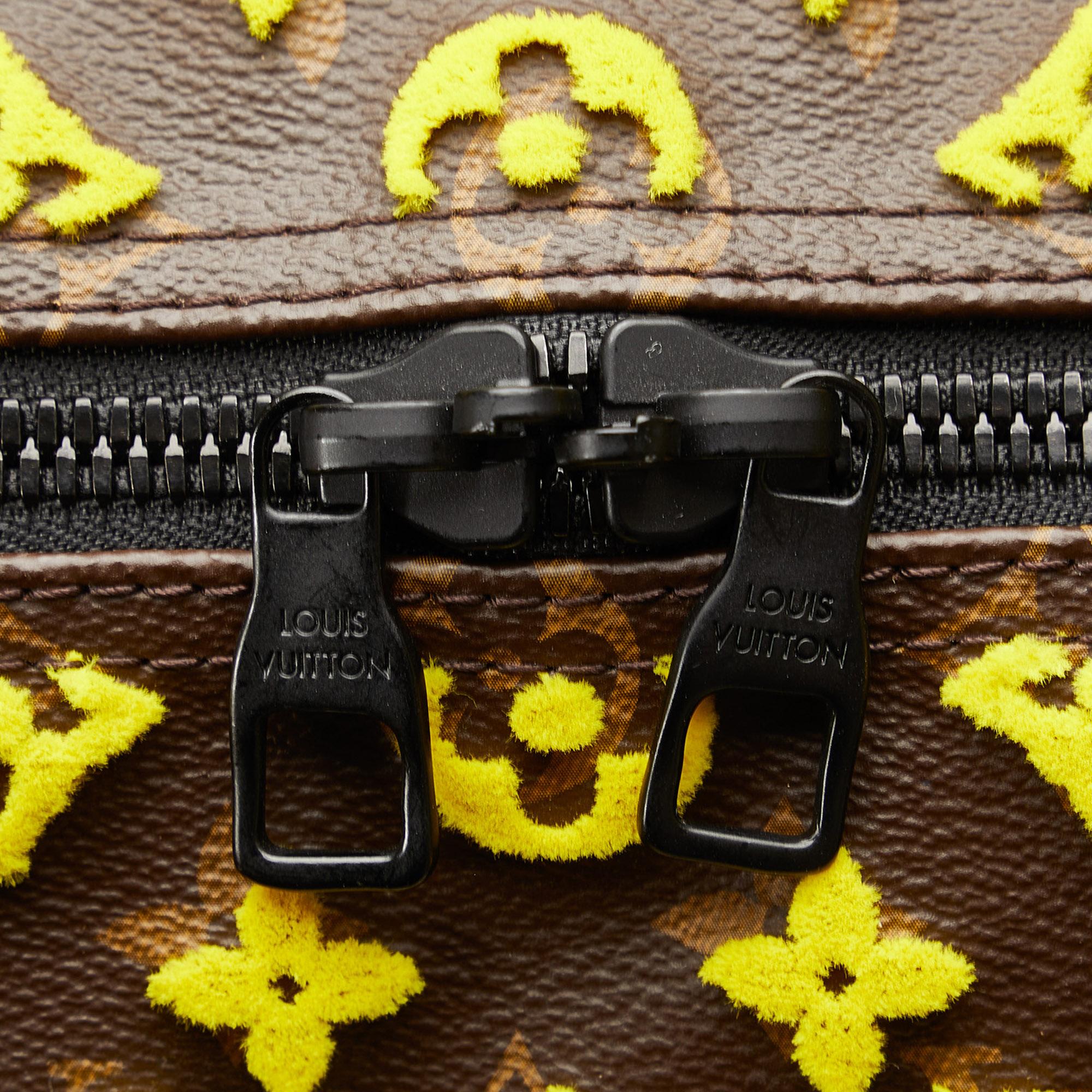 Louis Vuitton Monogram Tuffetage Triangle Keepall Bandouliere 50 (SHG-ohQ7xi)