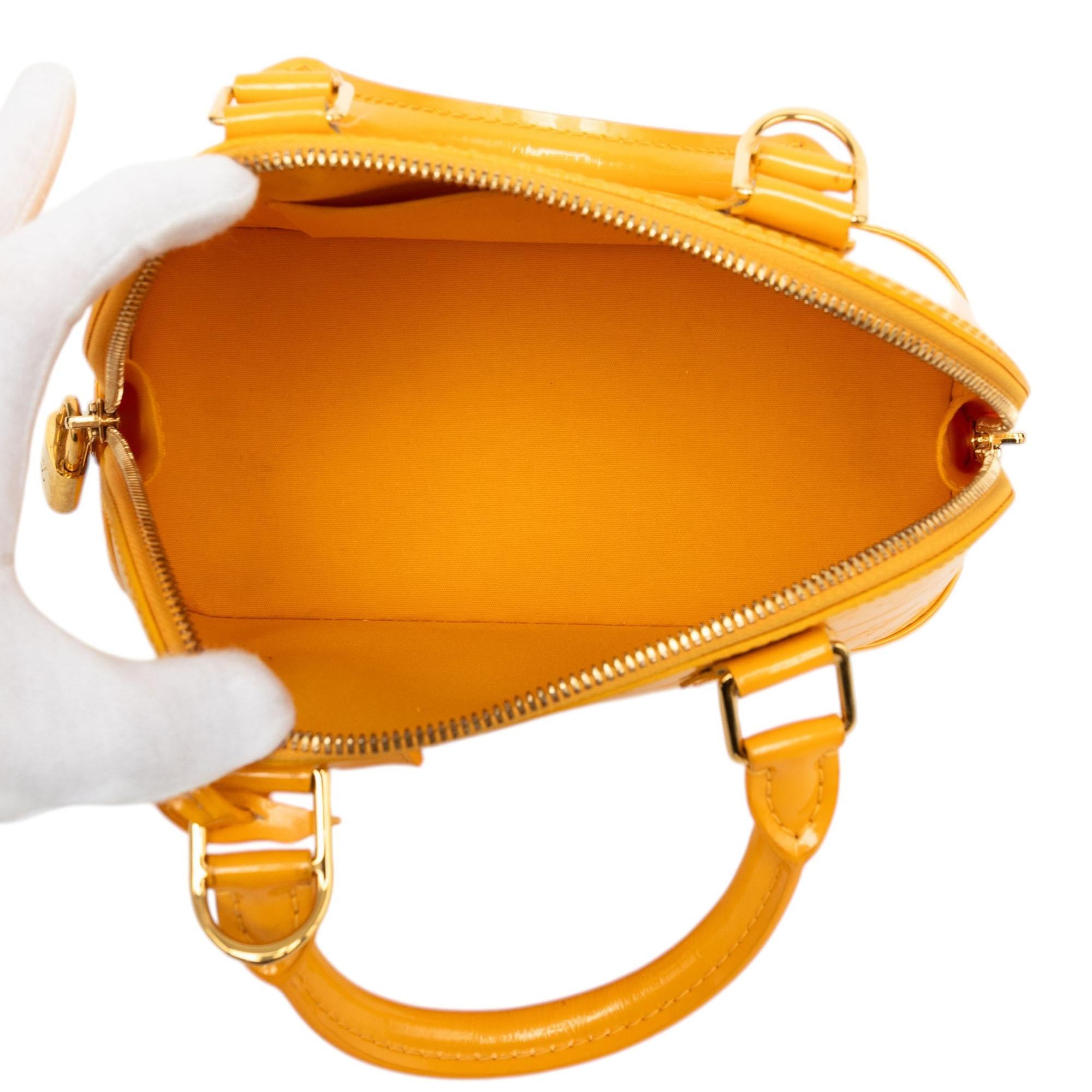 Louis Vuitton Monogram Vernis Alma BB