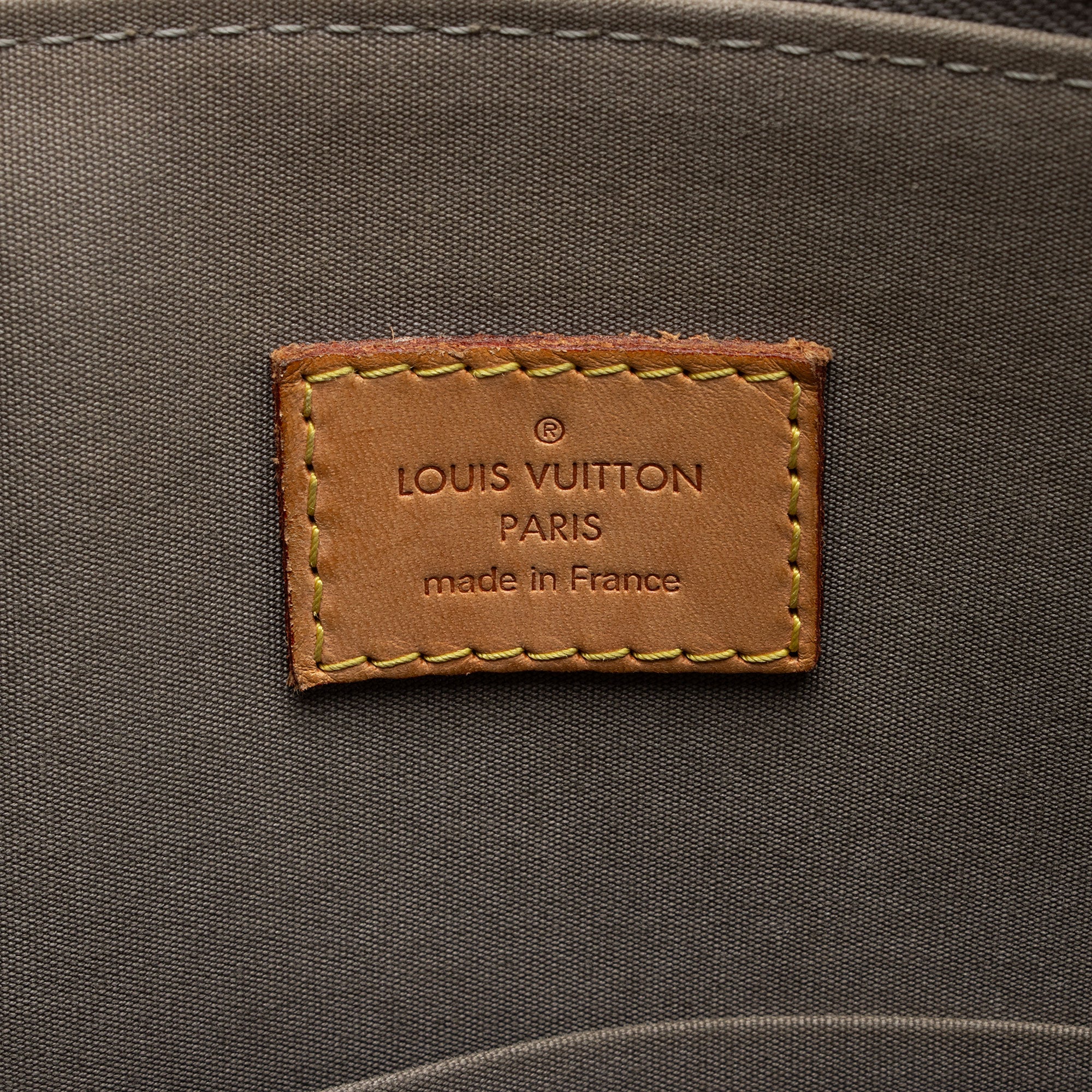 Louis Vuitton Monogram Vernis Alma GM Satchel (SHF-pjW87V)