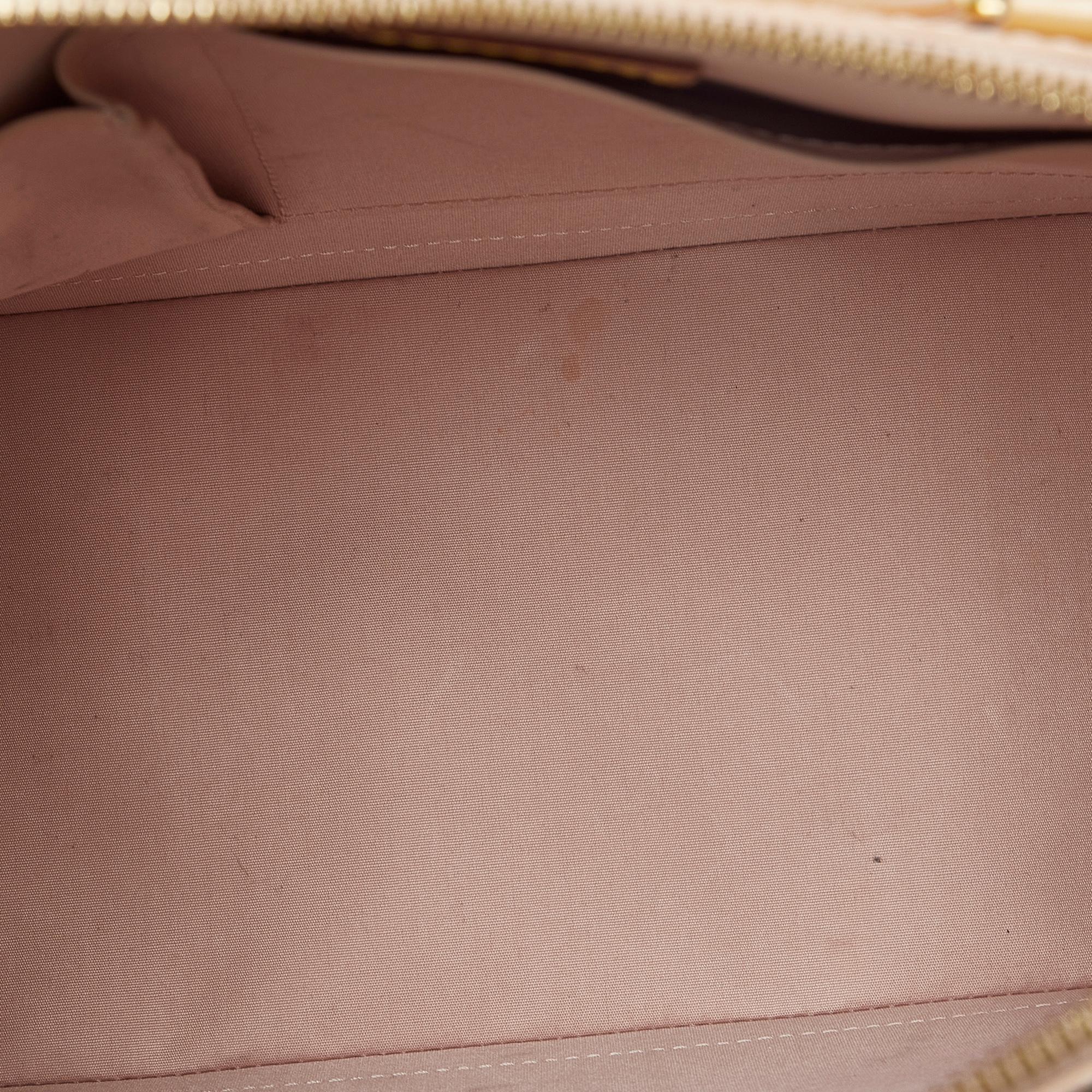 Louis Vuitton Monogram Vernis Alma PM (SHG-Xt3lPT)