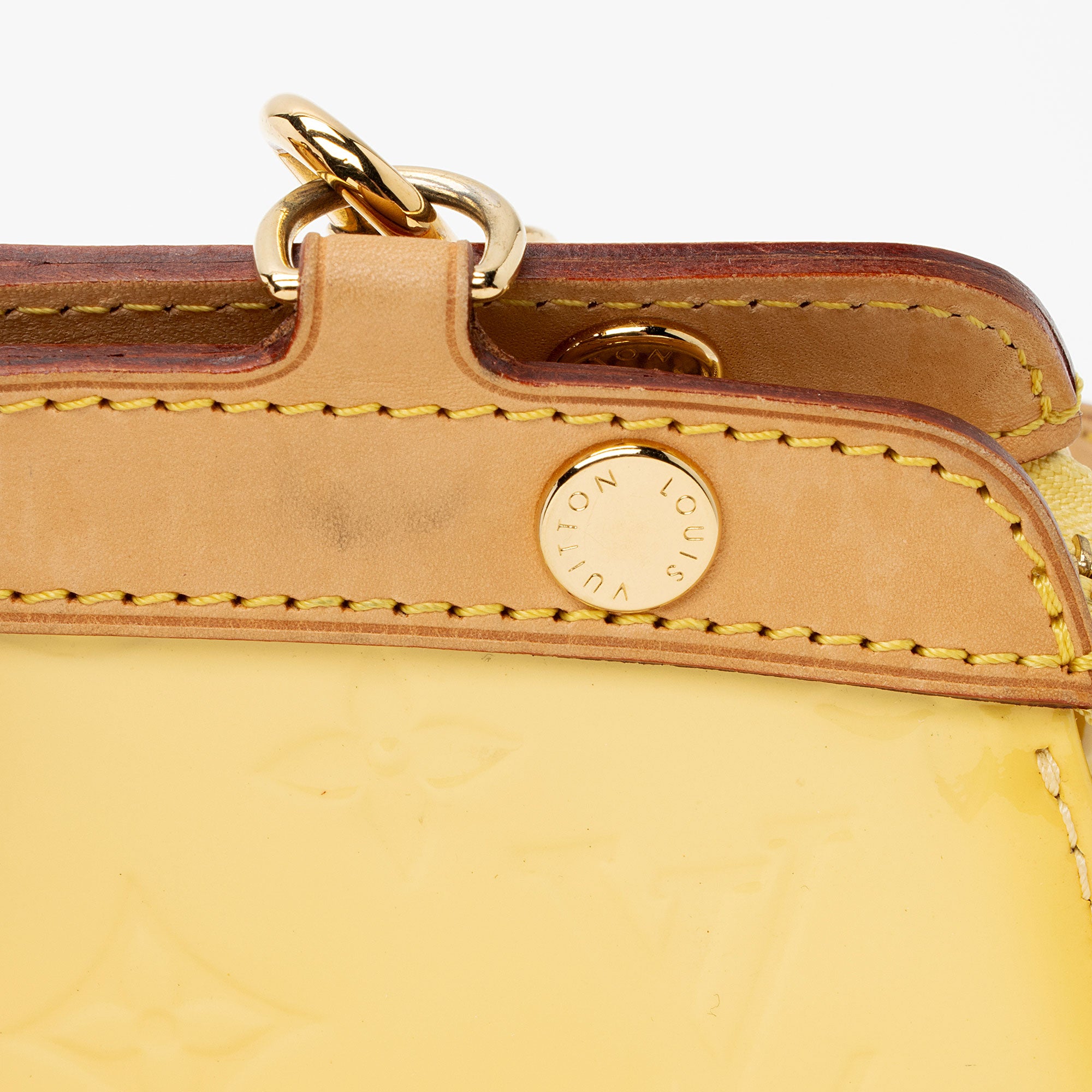 Louis Vuitton Monogram Vernis Brea MM Satchel (SHF-sj1CmG)