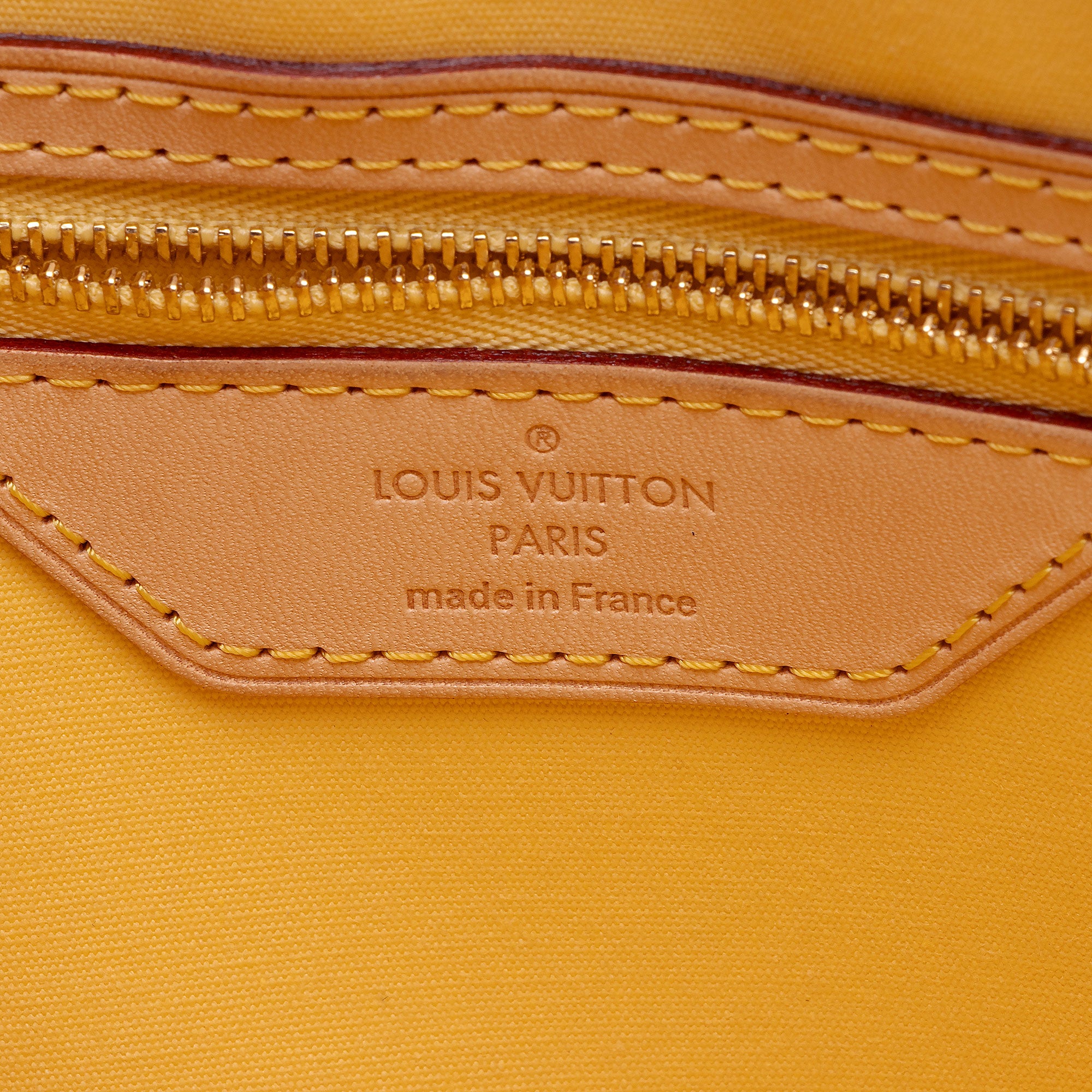Louis Vuitton Monogram Vernis Brea MM Satchel (SHF-sj1CmG)
