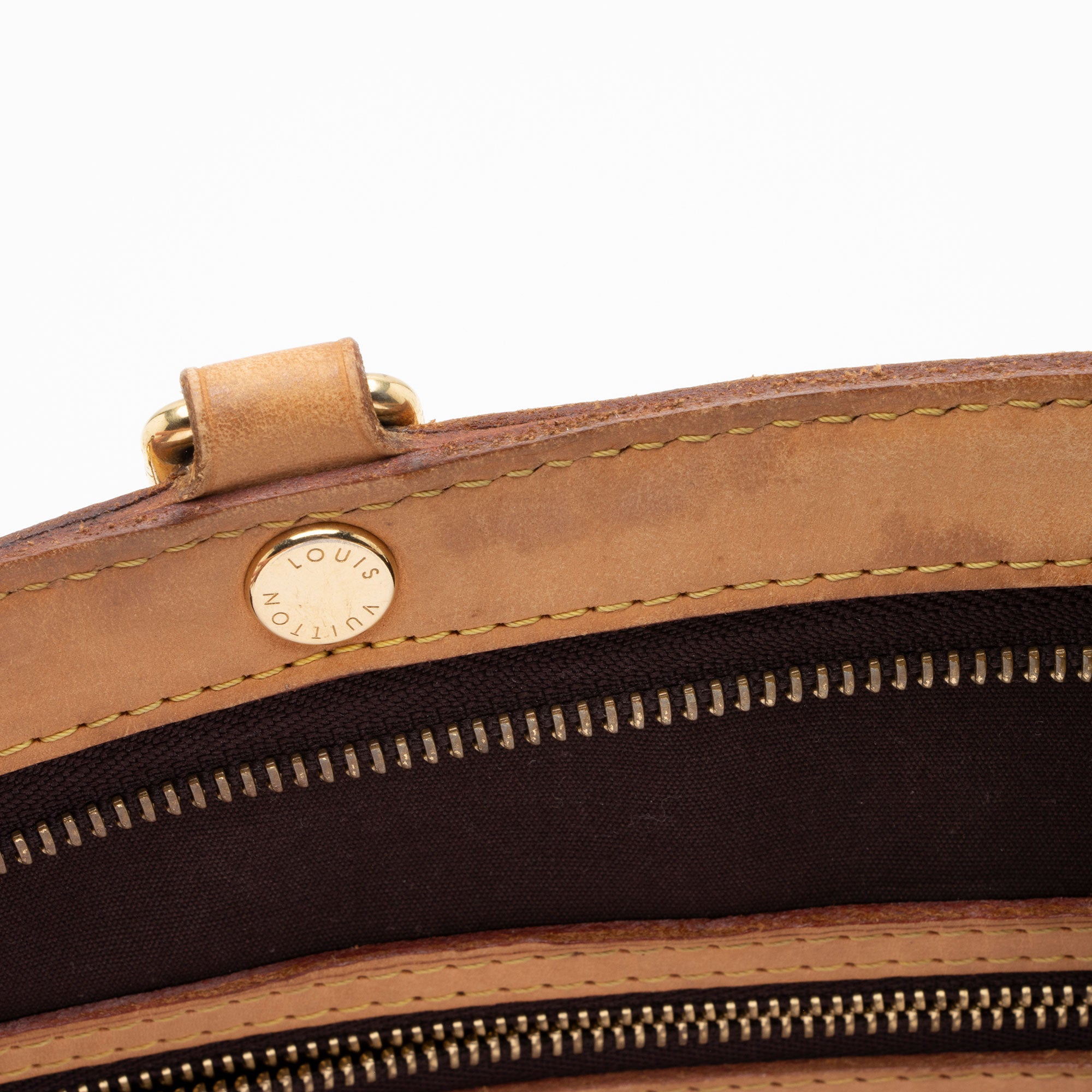 Louis Vuitton Monogram Vernis Brea MM Satchel (SHF-hgZDJV)