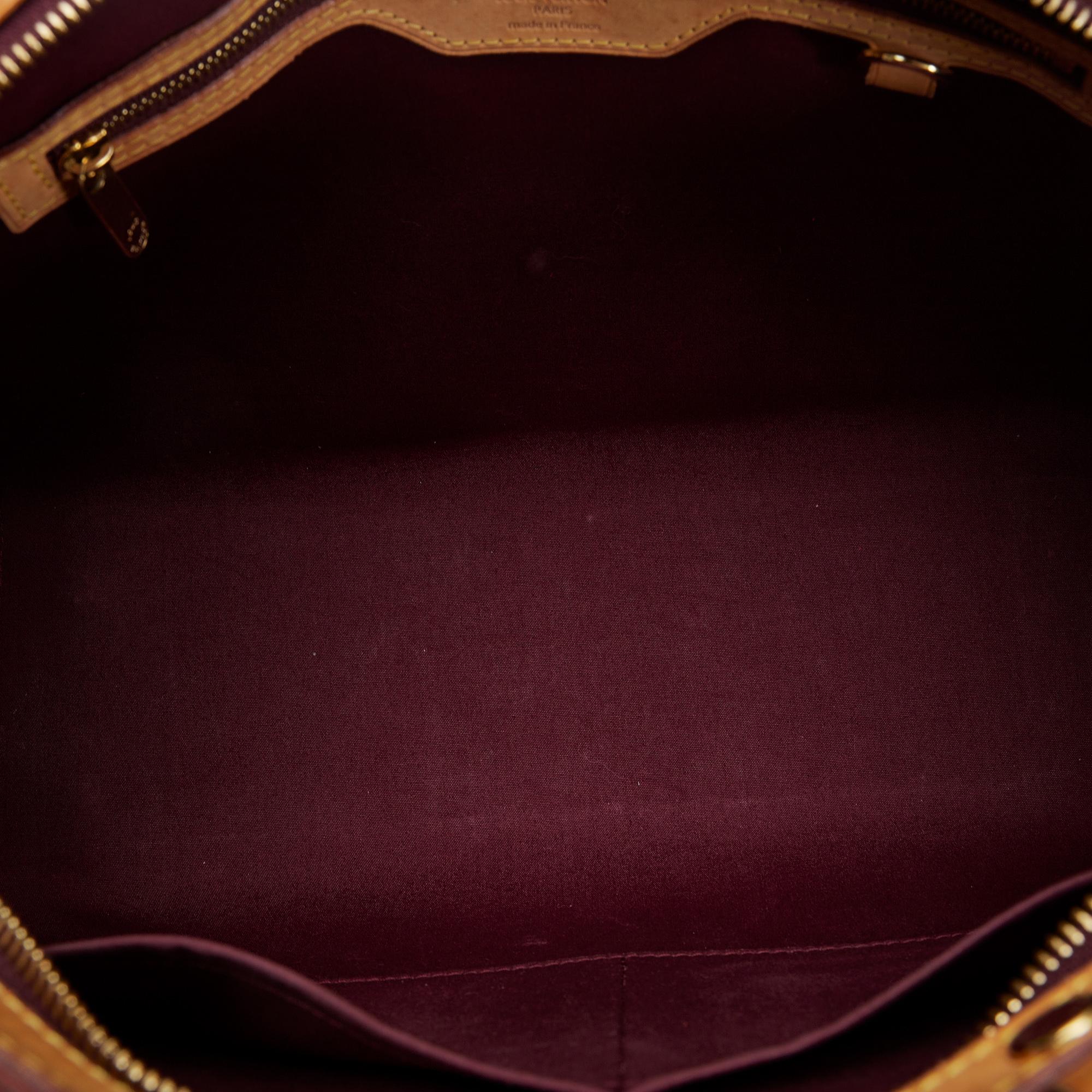 Louis Vuitton Monogram Vernis Brea MM (SHG-vOid25)