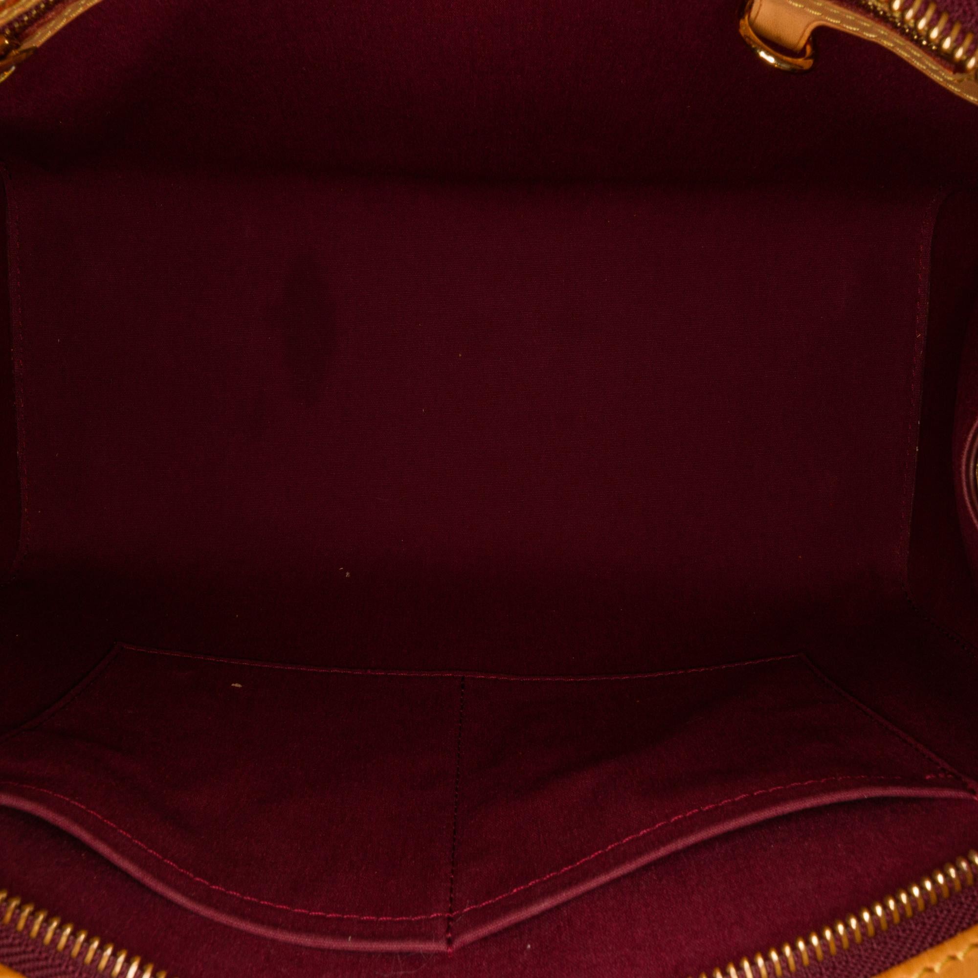 Louis Vuitton Monogram Vernis Brea MM (SHG-20FHgf)