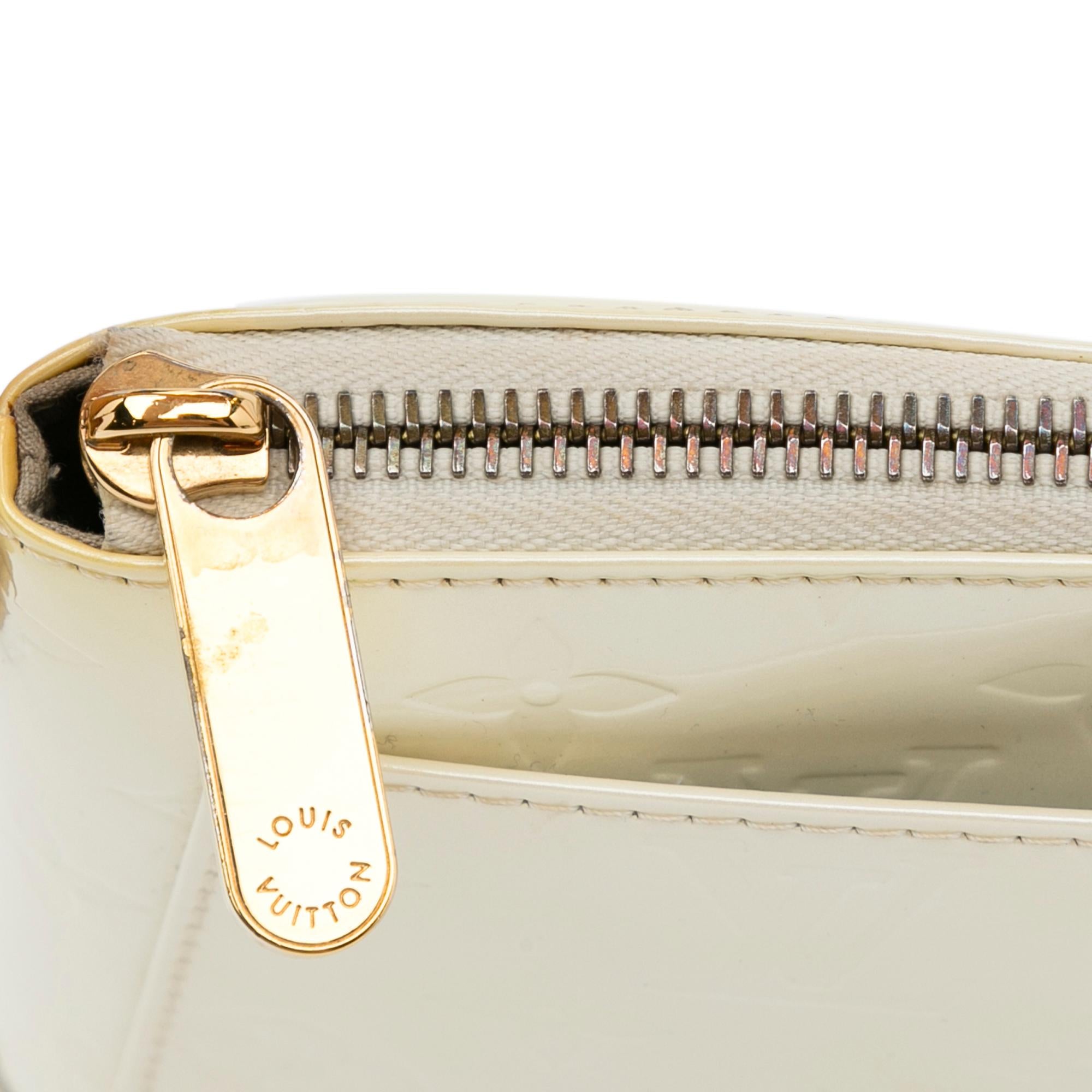 Louis Vuitton Monogram Vernis Minna Street (SHG-WKTmDA)