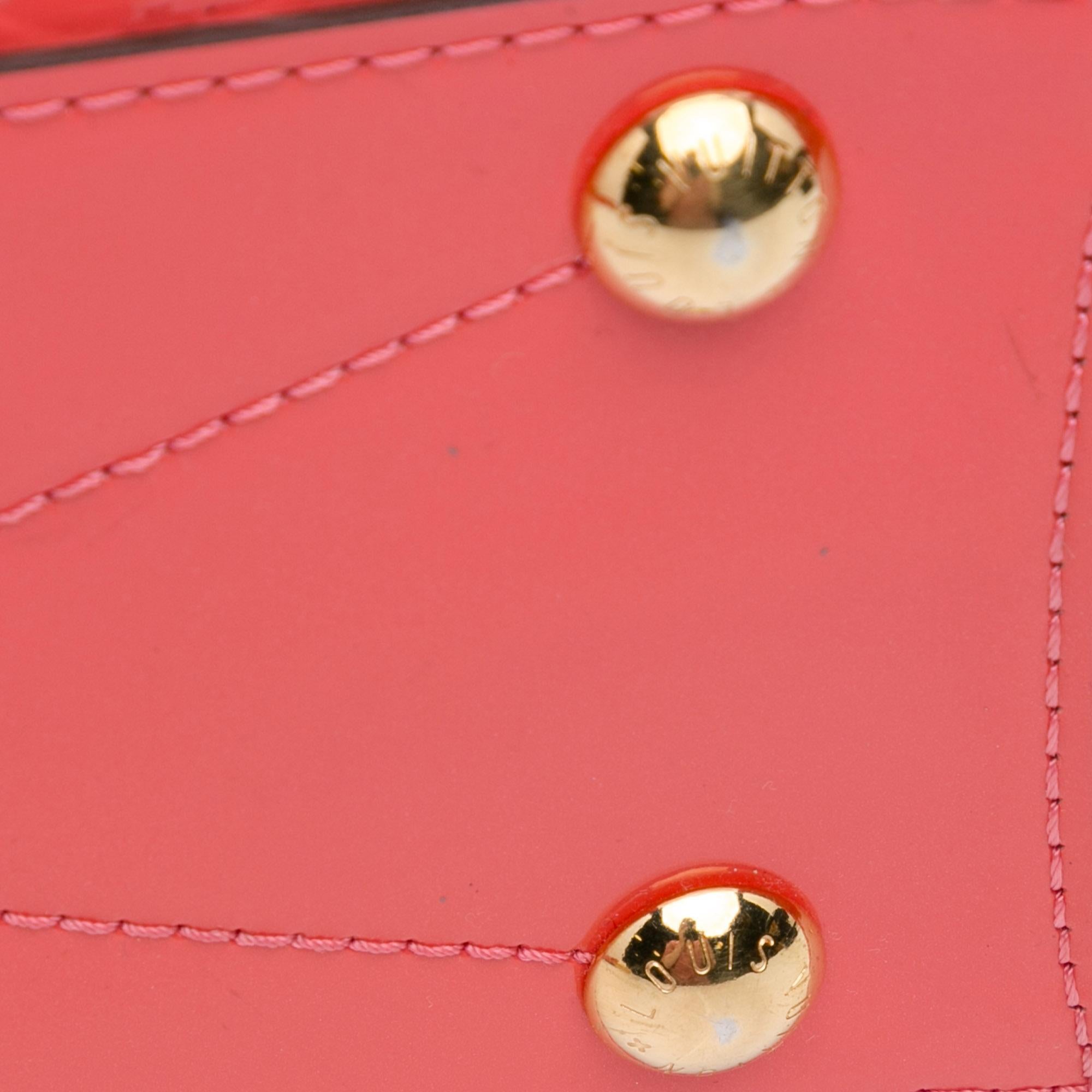 Louis Vuitton Monogram Vernis Montaigne BB (SHG-8u40wJ)