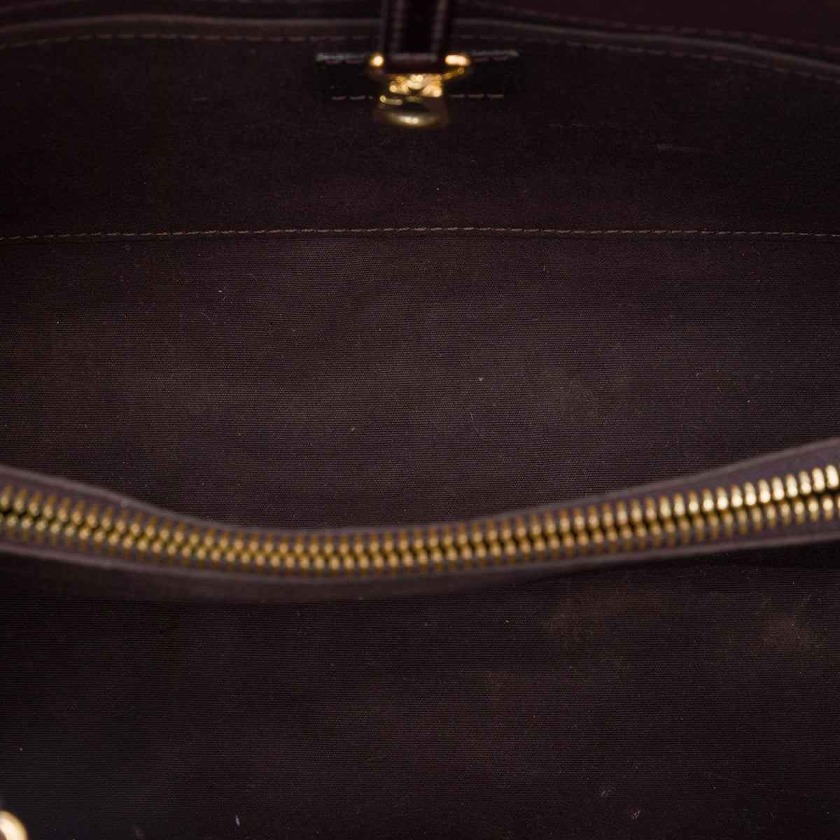 Louis Vuitton Monogram Vernis Montaigne MM