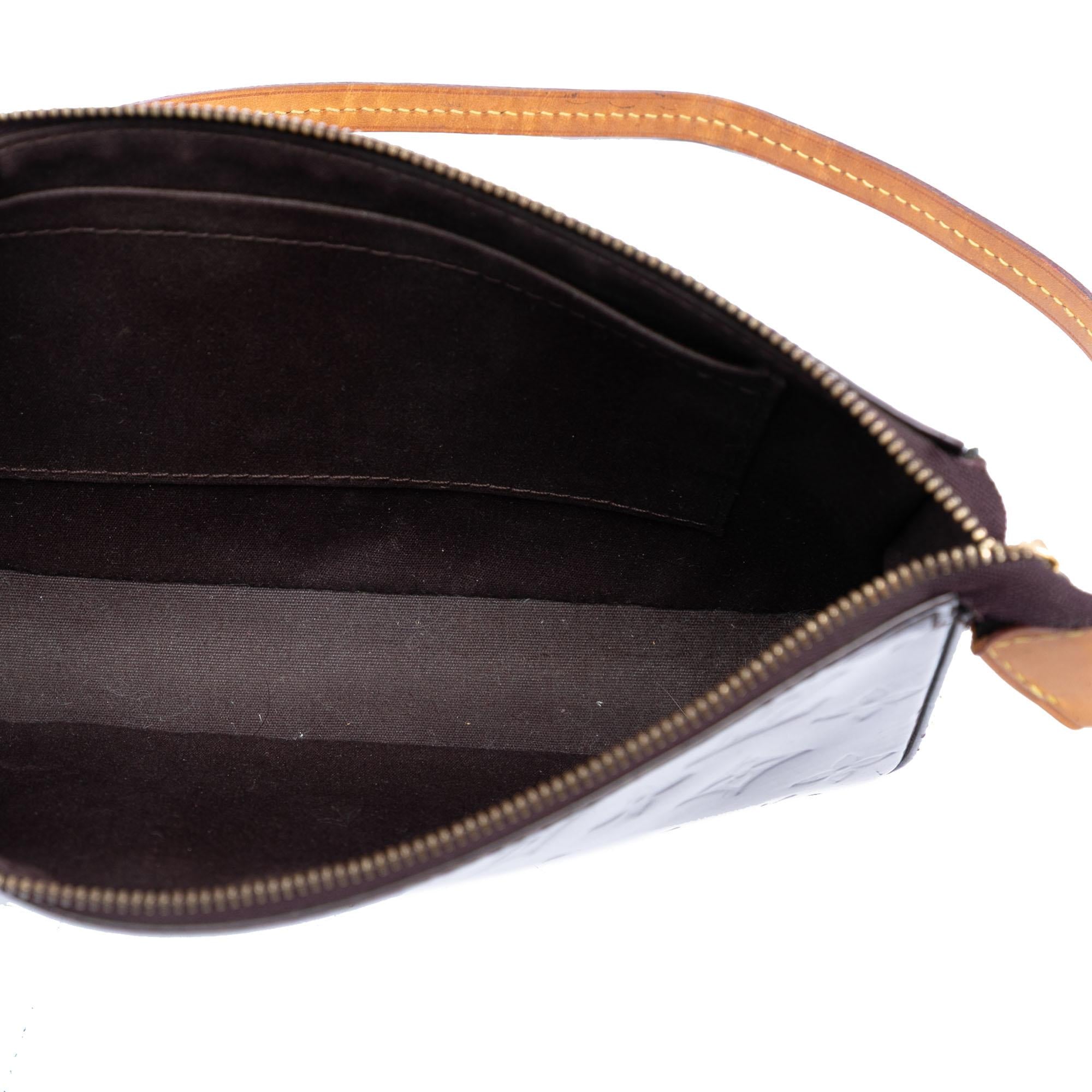 Louis Vuitton Monogram Vernis Pochette Accessoires