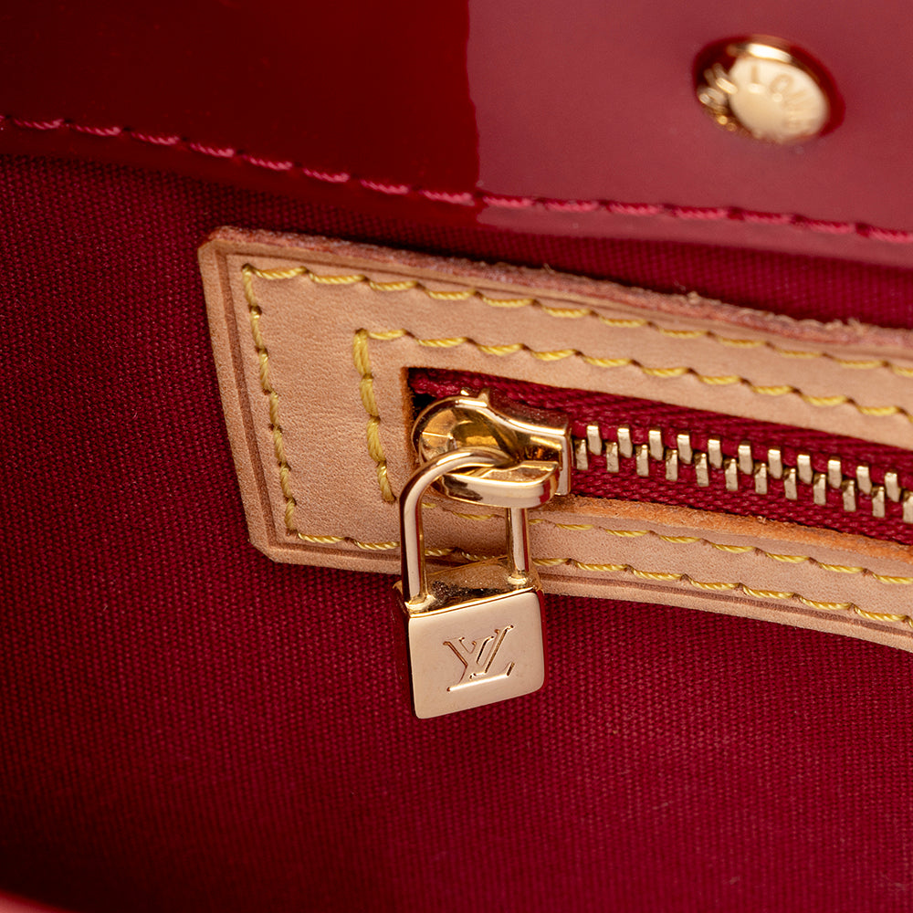 Louis Vuitton Monogram Vernis Reade PM Tote (SHF-21281)