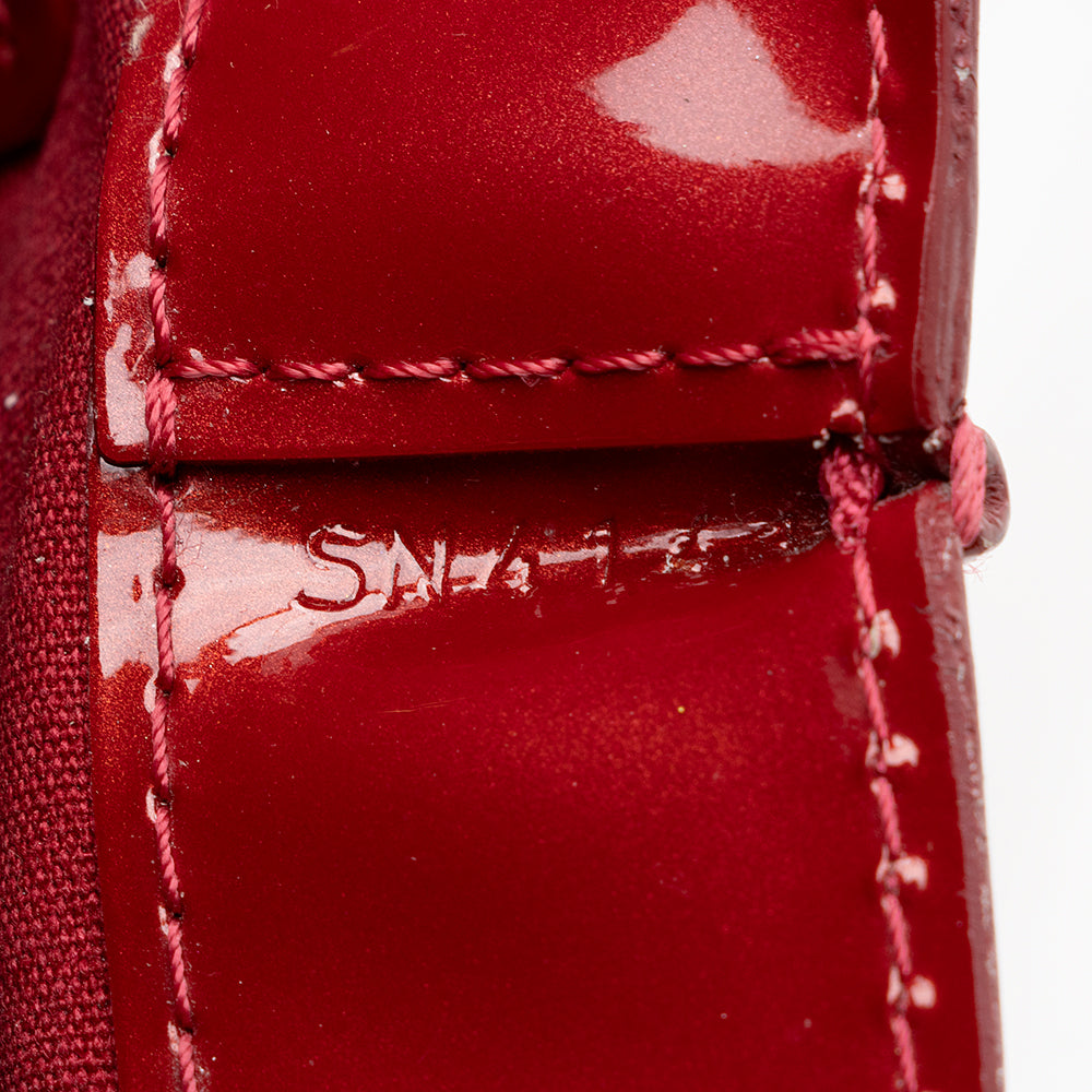 Louis Vuitton Monogram Vernis Wilshire PM Tote (SHF-18400)