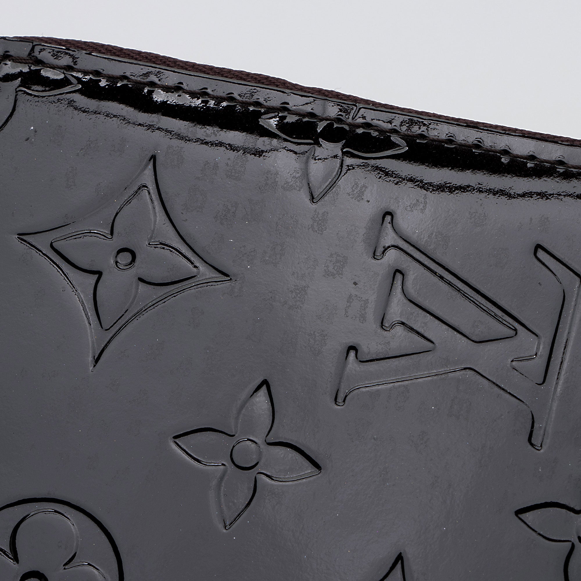 Louis Vuitton Monogram Vernis Zippy Organizer Wallet (SHF-UgvClu)