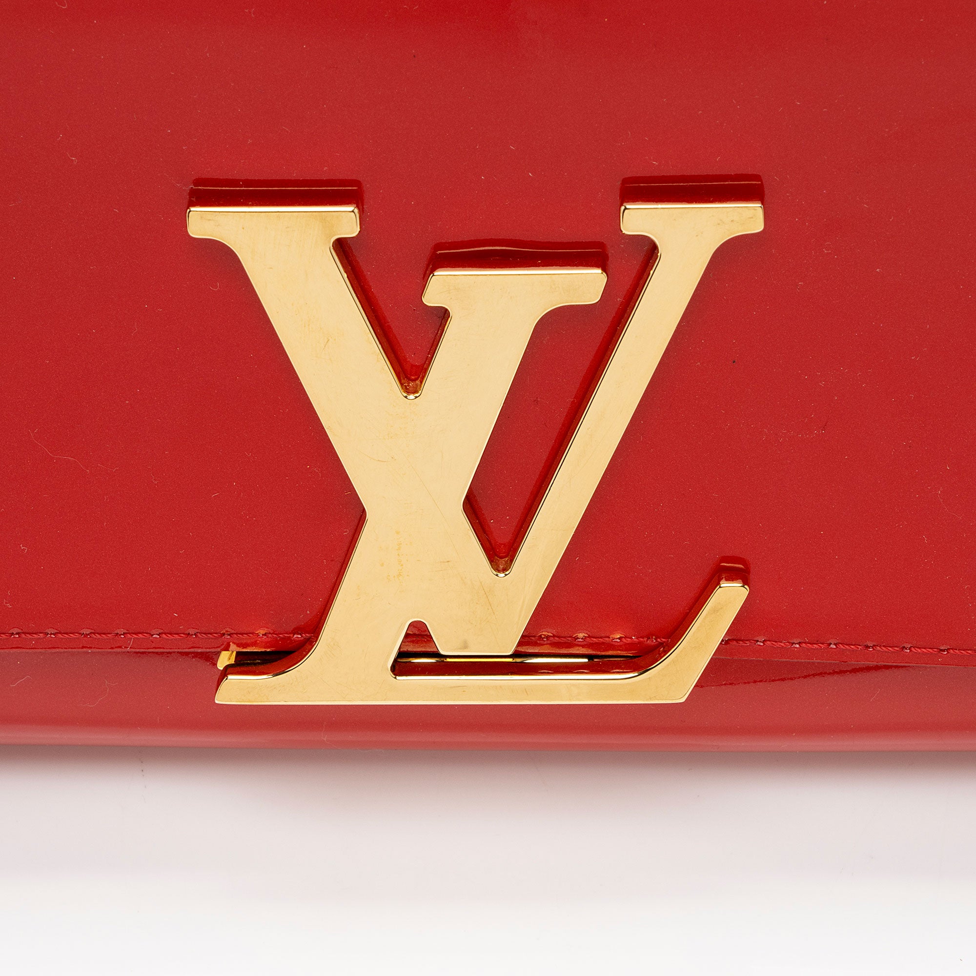 Louis Vuitton Patent Leather Louise Neo Sobe Clutch (SHF-AYeUxs)