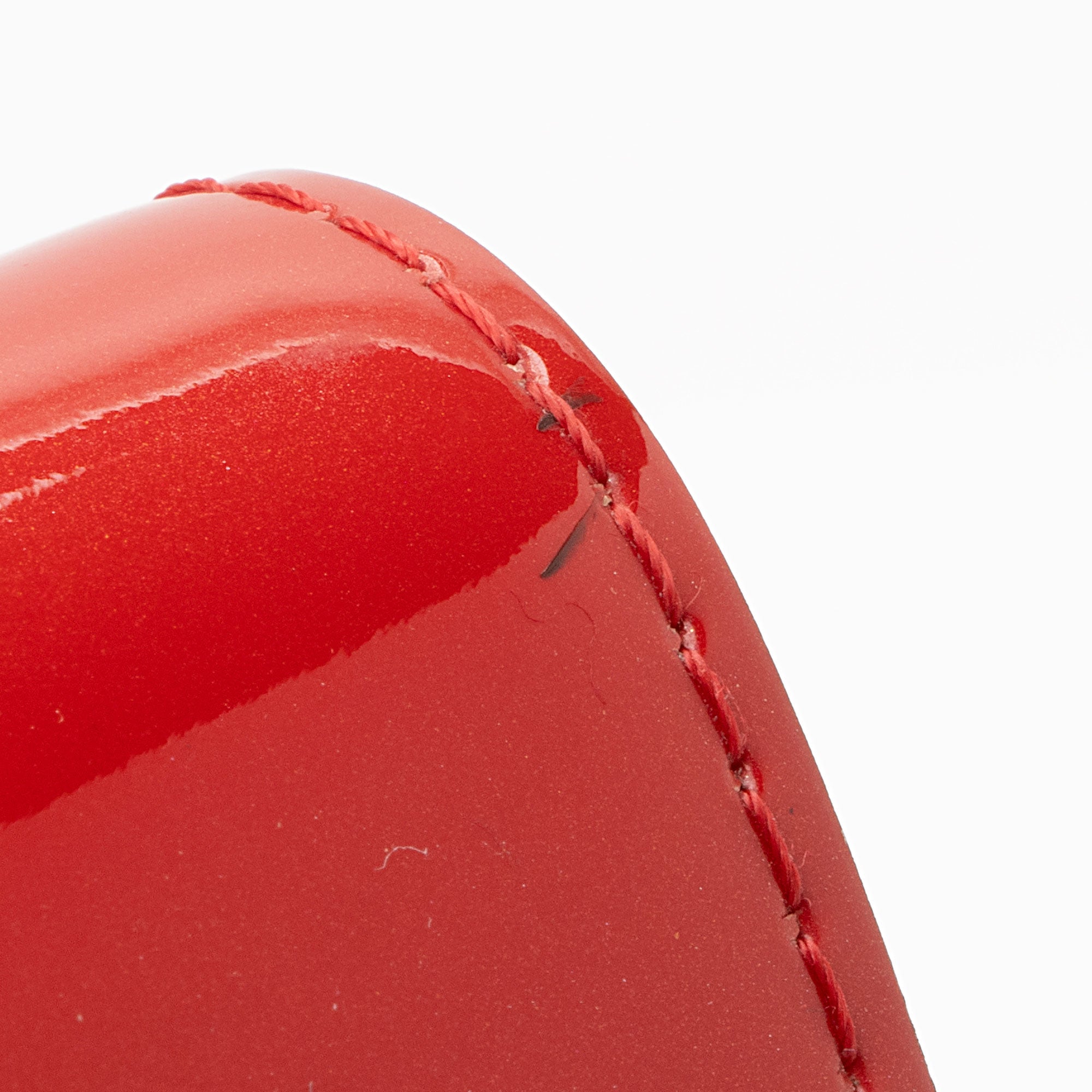 Louis Vuitton Patent Leather Louise Neo Sobe Clutch (SHF-AYeUxs)