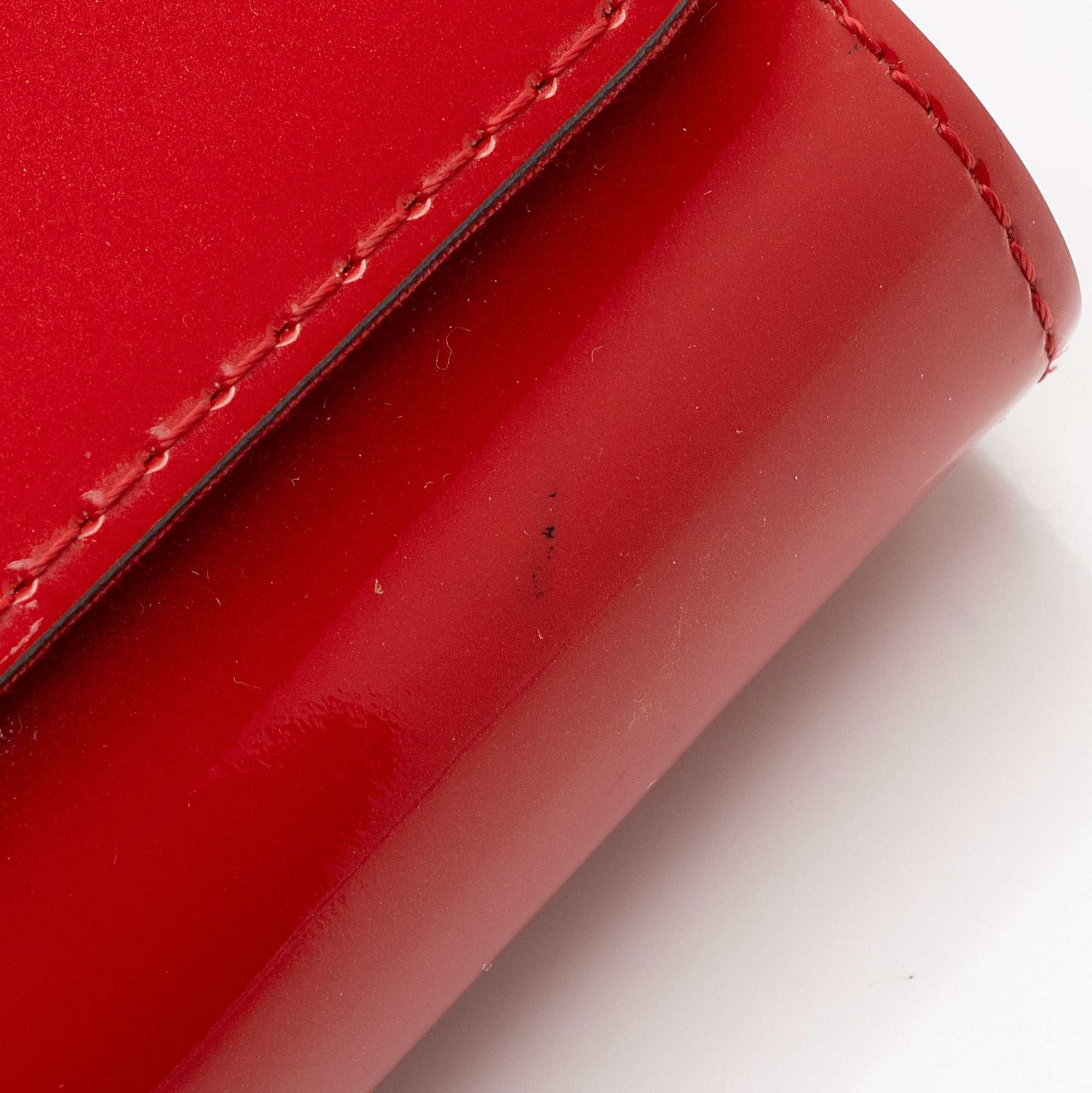 Louis Vuitton Patent Leather Louise Neo Sobe Clutch (SHF-AYeUxs)