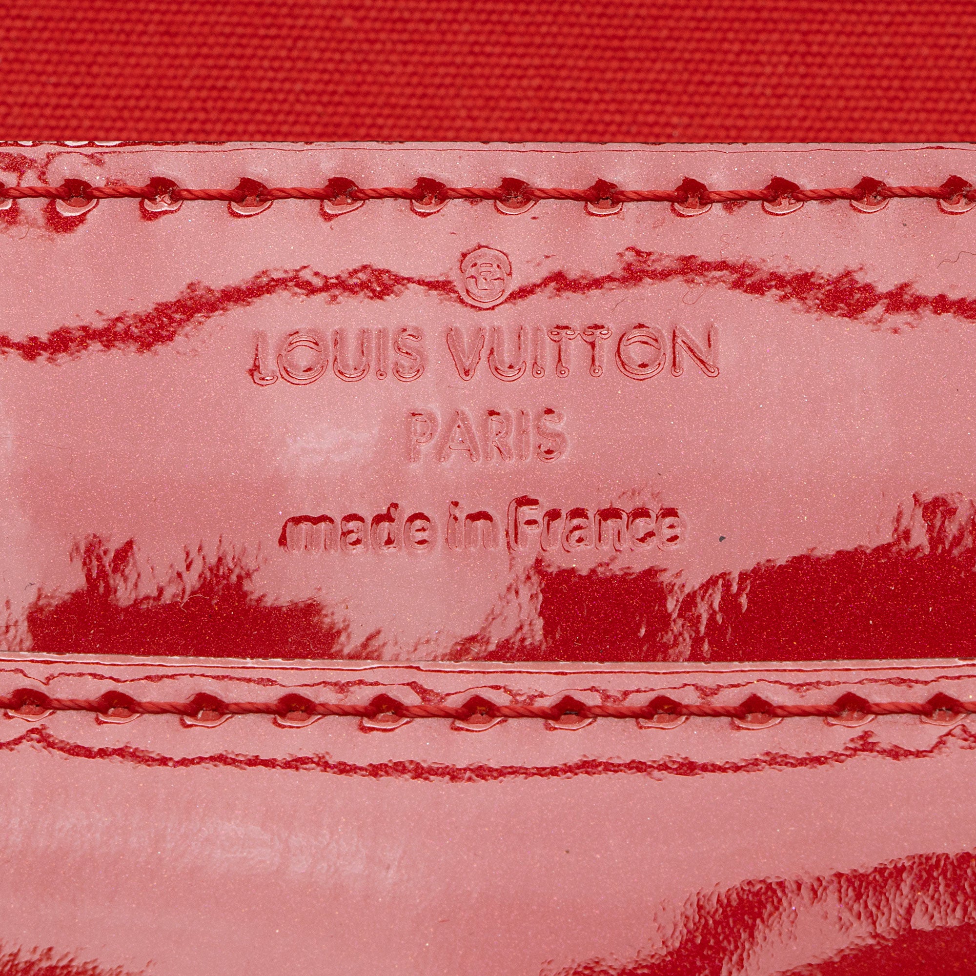 Louis Vuitton Patent Leather Louise Neo Sobe Clutch (SHF-AYeUxs)