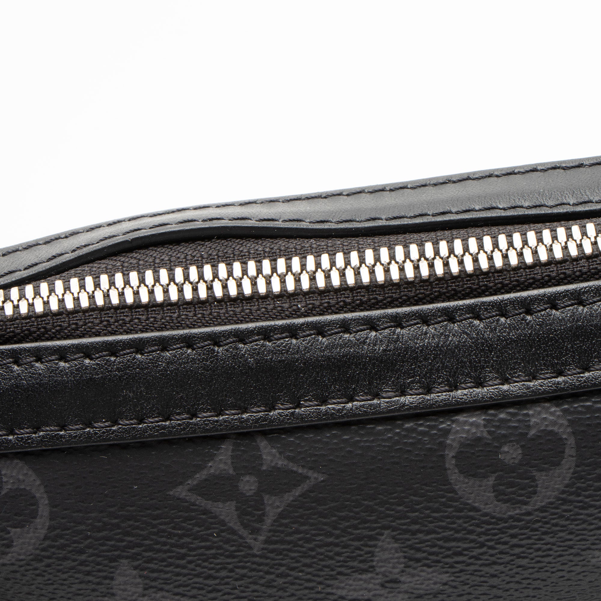 Louis Vuitton Reverse Monogram Eclipse Trio Messenger (SHF-CDPjS8)