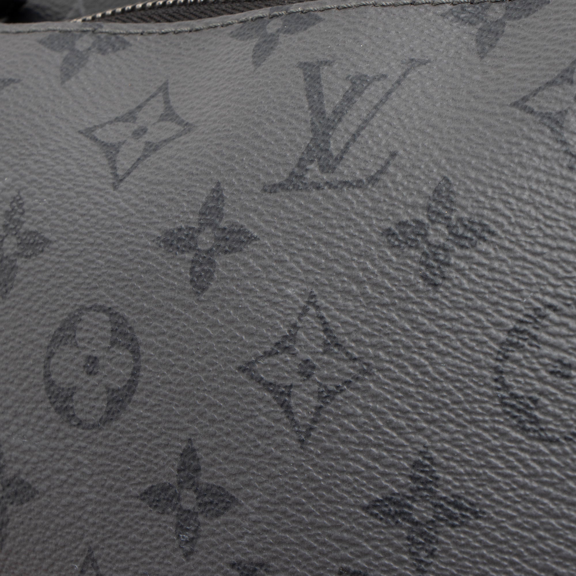 Louis Vuitton Reverse Monogram Eclipse Trio Messenger (SHF-CDPjS8)