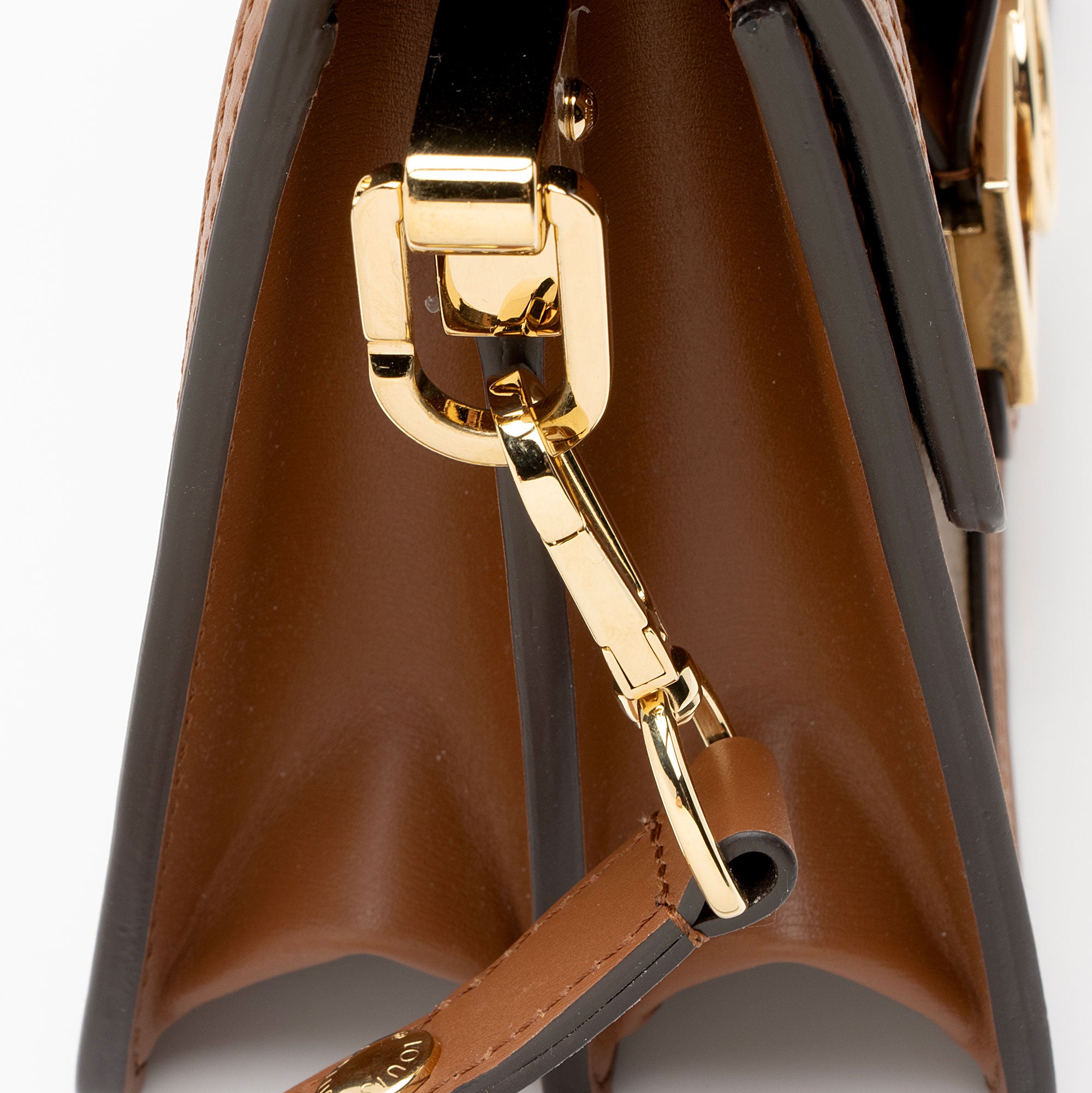 Louis Vuitton Reverse Monogram Mini Dauphine Shoulder Bag (SHF-5h8t07)