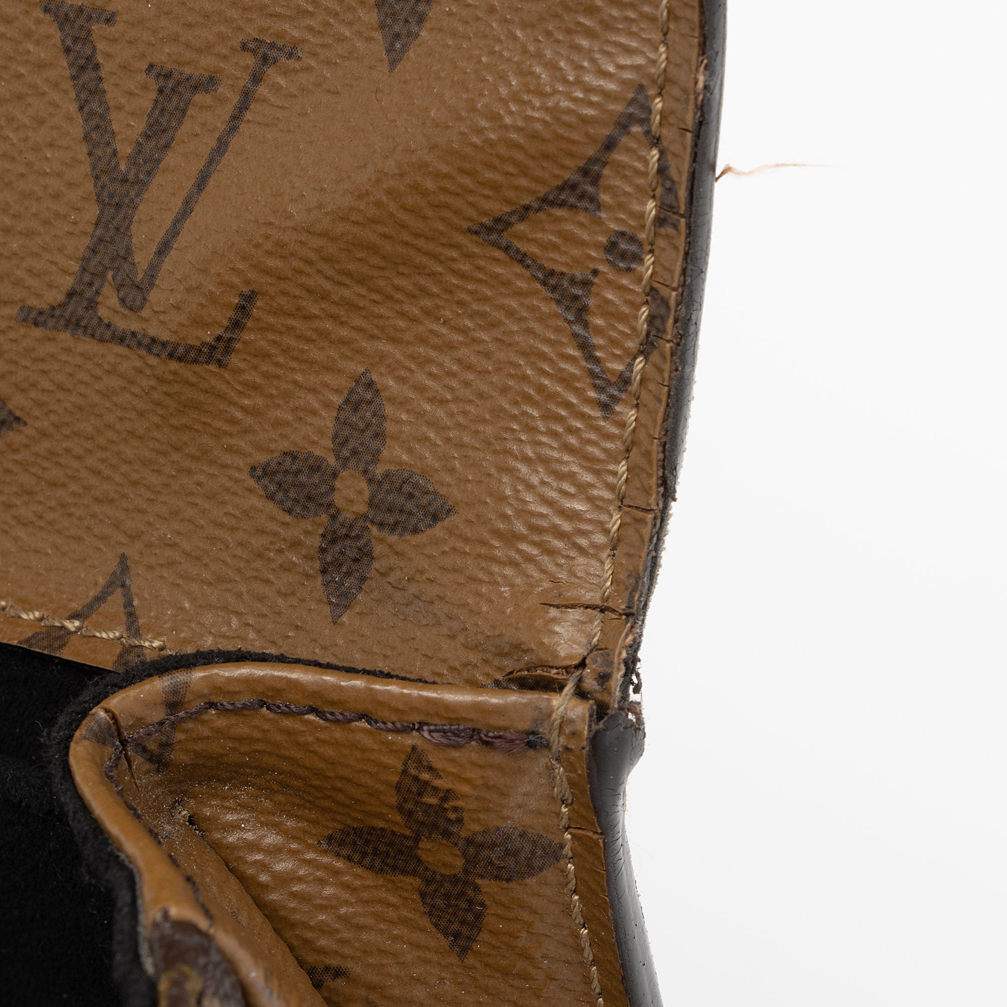 Louis Vuitton Reverse Monogram Pochette Metis Shoulder Bag - FINAL SALE (SHF-q1FZli)